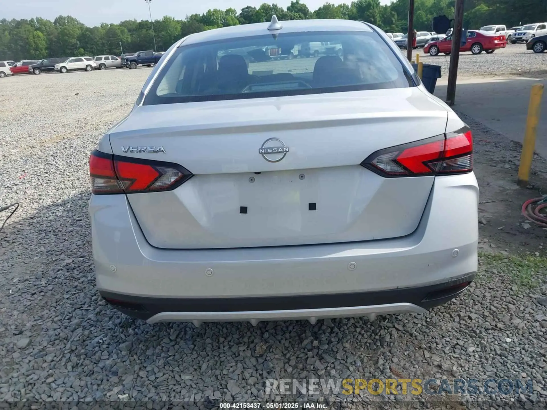 16 Photograph of a damaged car 3N1CN8EV3SL827940 NISSAN VERSA 2025