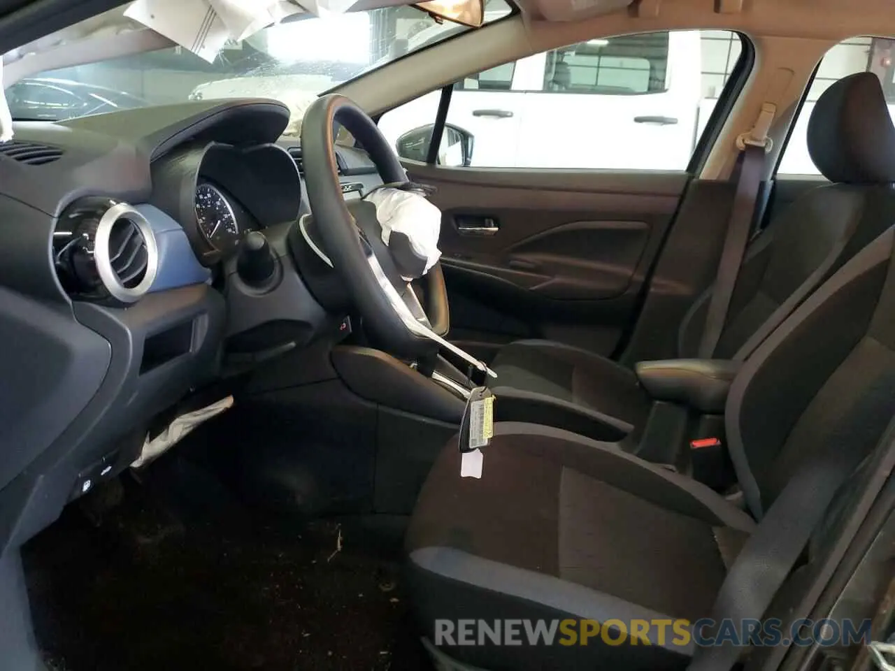 7 Photograph of a damaged car 3N1CN8EV4SL825243 NISSAN VERSA 2025