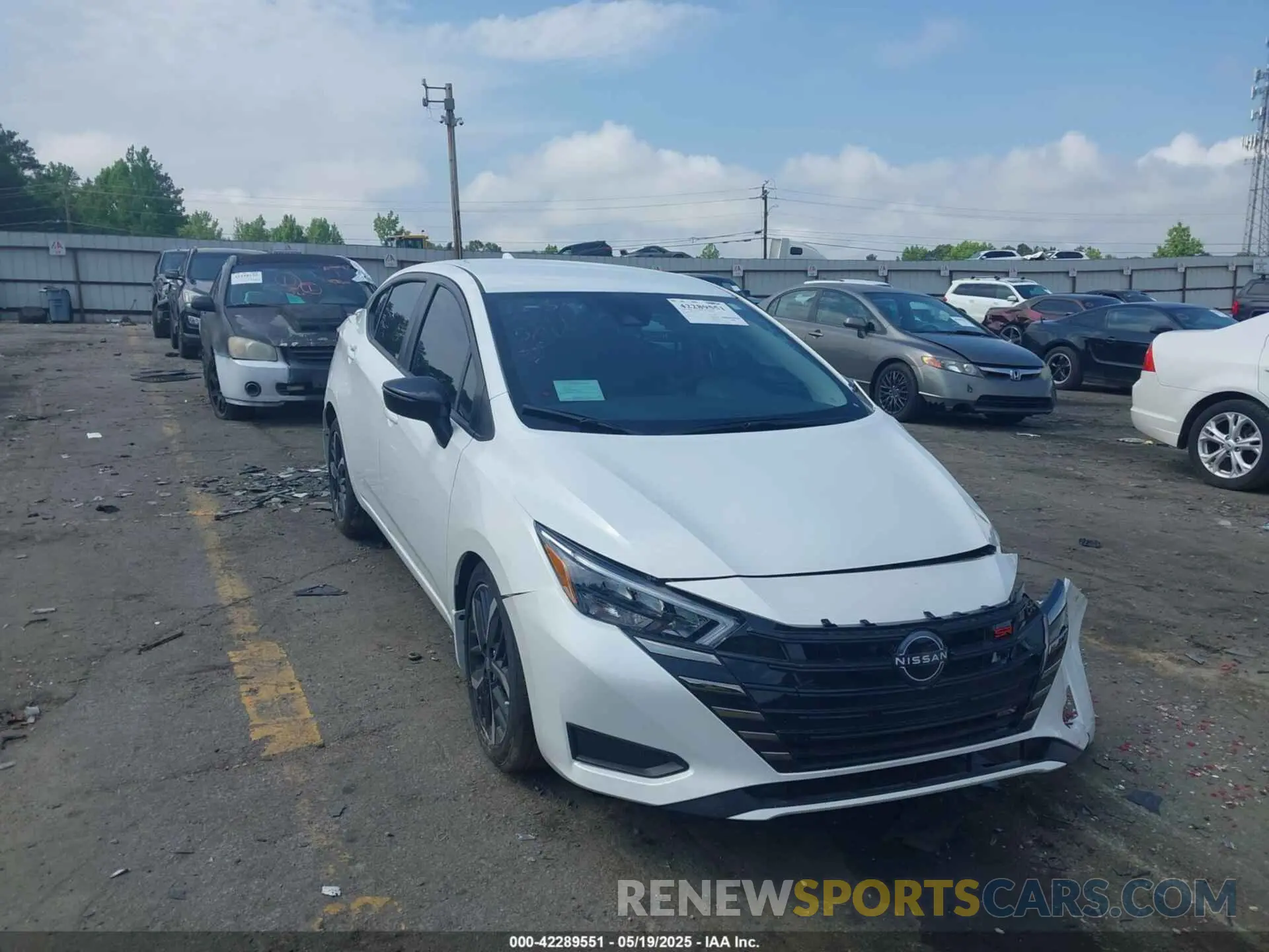 1 Photograph of a damaged car 3N1CN8FV5SL831230 NISSAN VERSA 2025