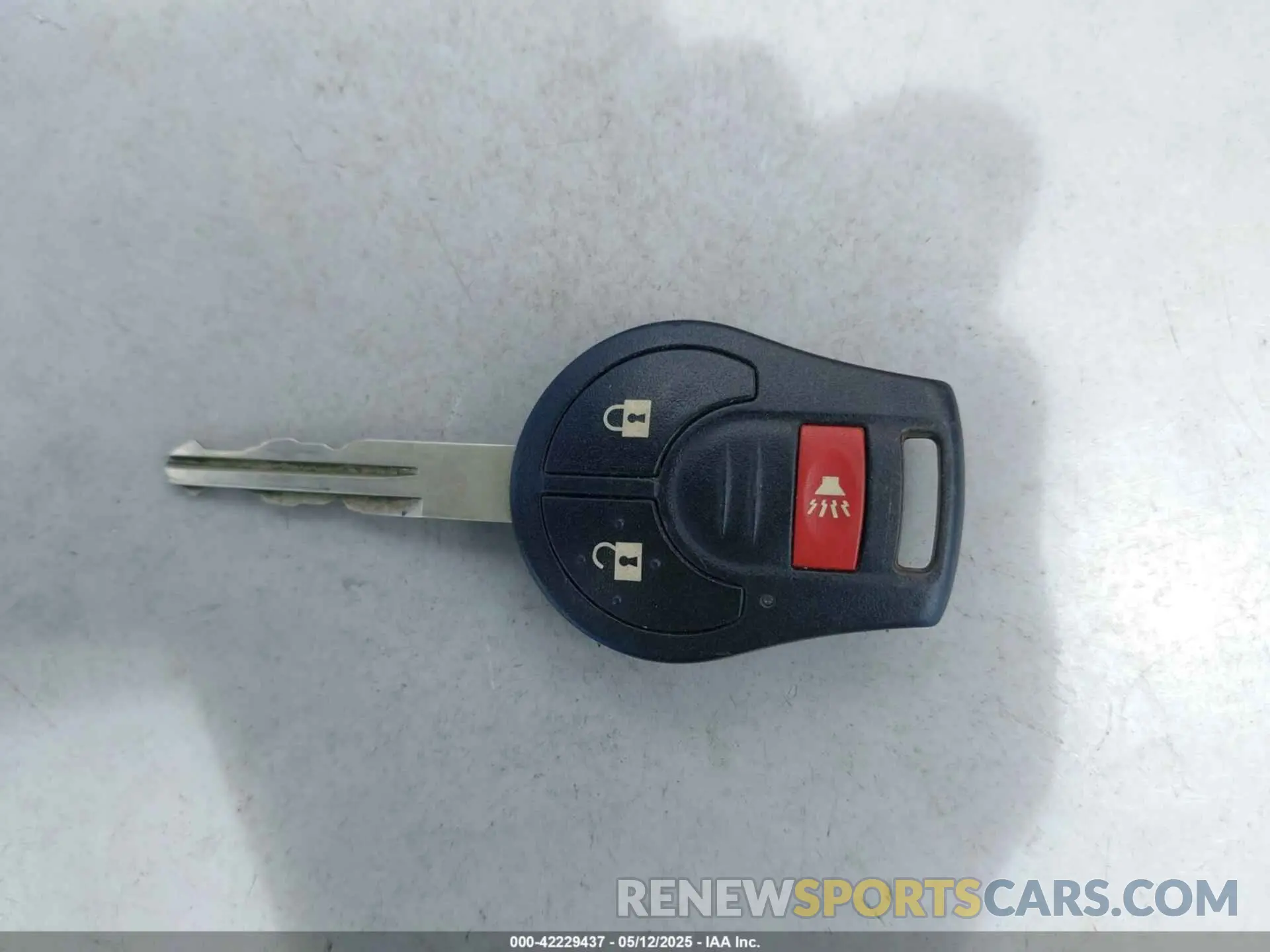 11 Photograph of a damaged car 3N1CE2CP0KL365483 NISSAN VERSA NOTE 2019