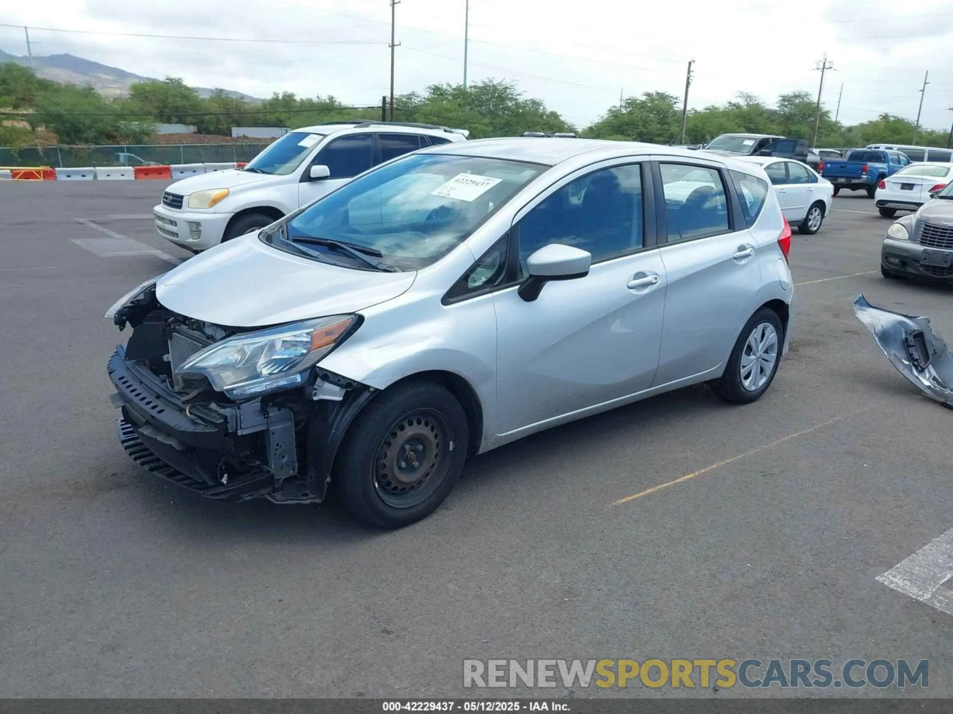 2 Photograph of a damaged car 3N1CE2CP0KL365483 NISSAN VERSA NOTE 2019