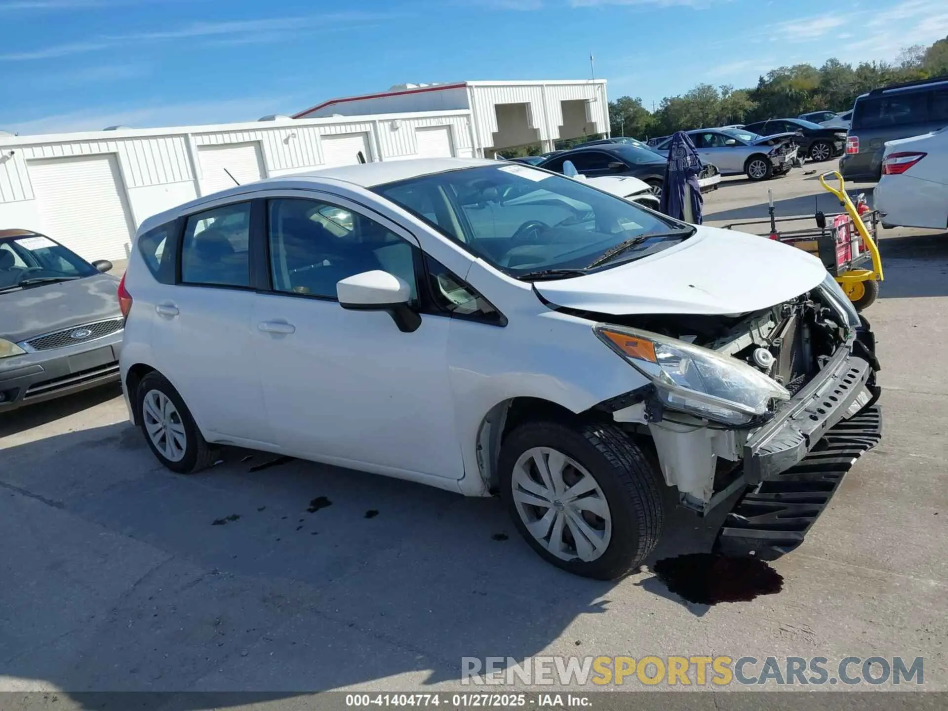 13 Photograph of a damaged car 3N1CE2CP1KL363757 NISSAN VERSA NOTE 2019