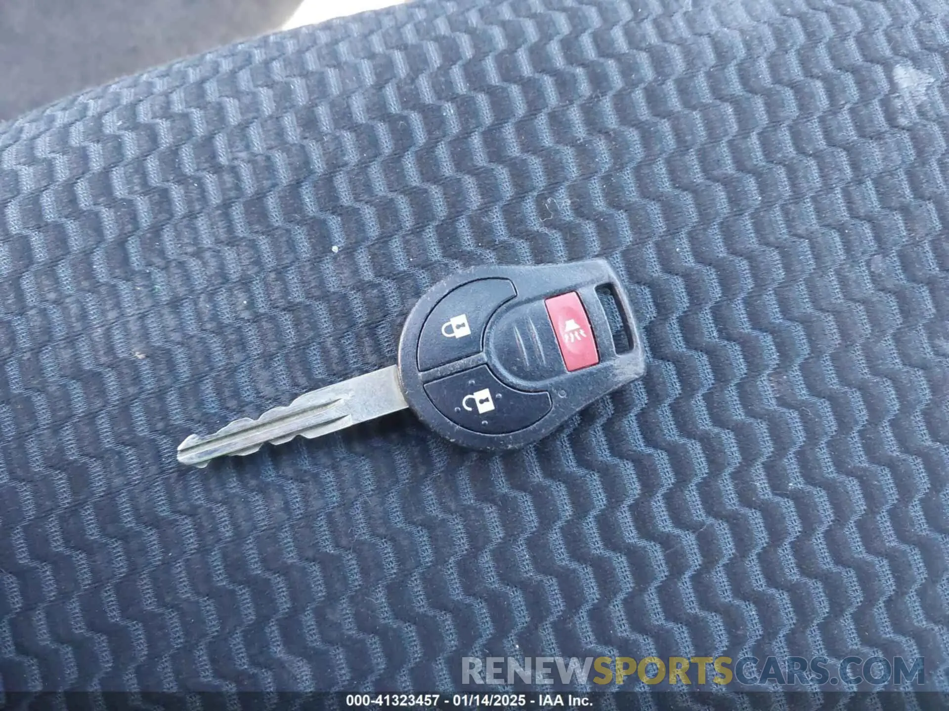 11 Photograph of a damaged car 3N1CE2CP1KL365279 NISSAN VERSA NOTE 2019