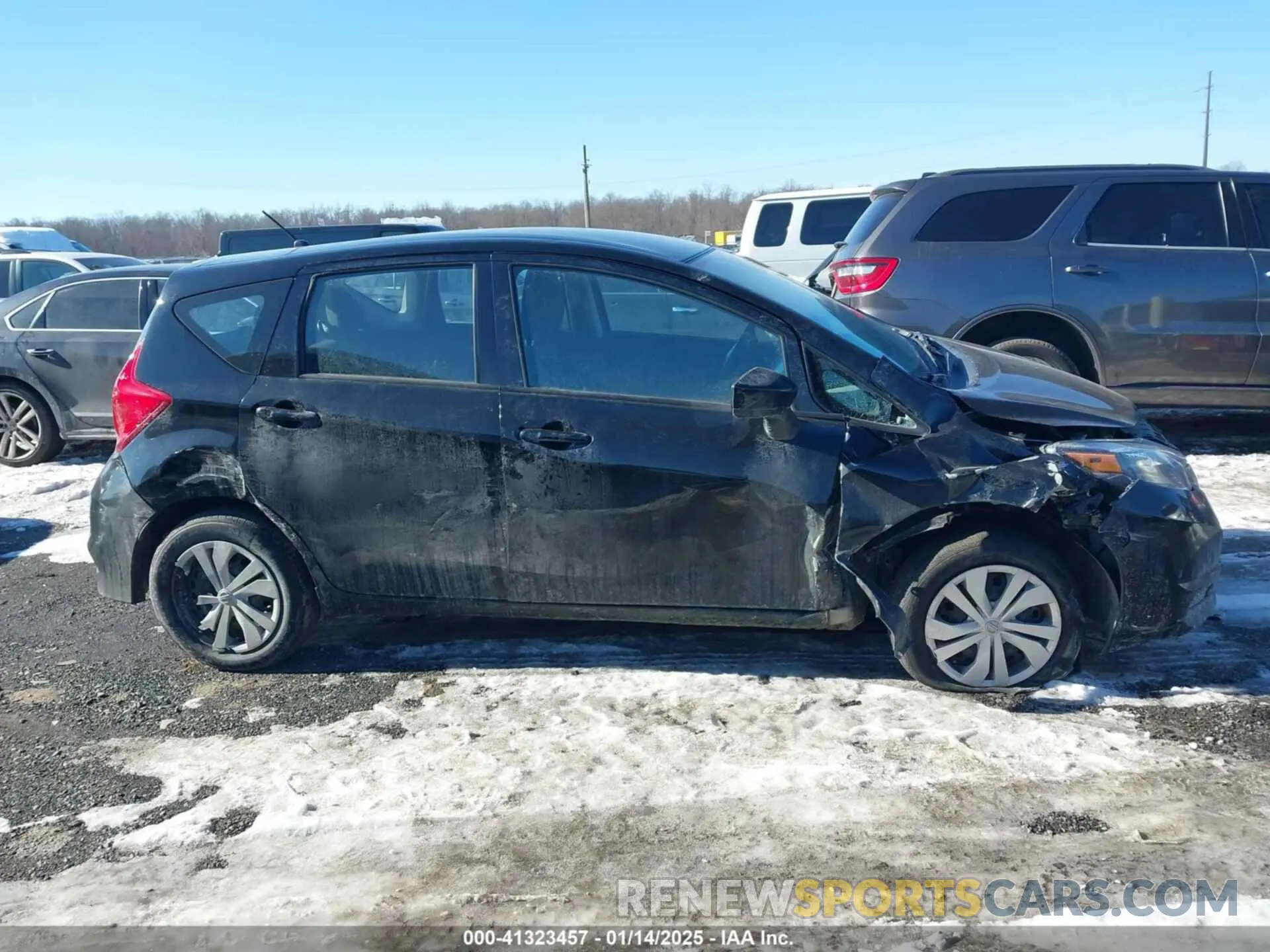 13 Photograph of a damaged car 3N1CE2CP1KL365279 NISSAN VERSA NOTE 2019