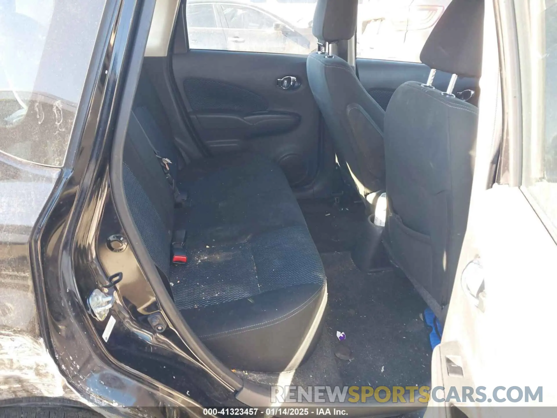8 Photograph of a damaged car 3N1CE2CP1KL365279 NISSAN VERSA NOTE 2019