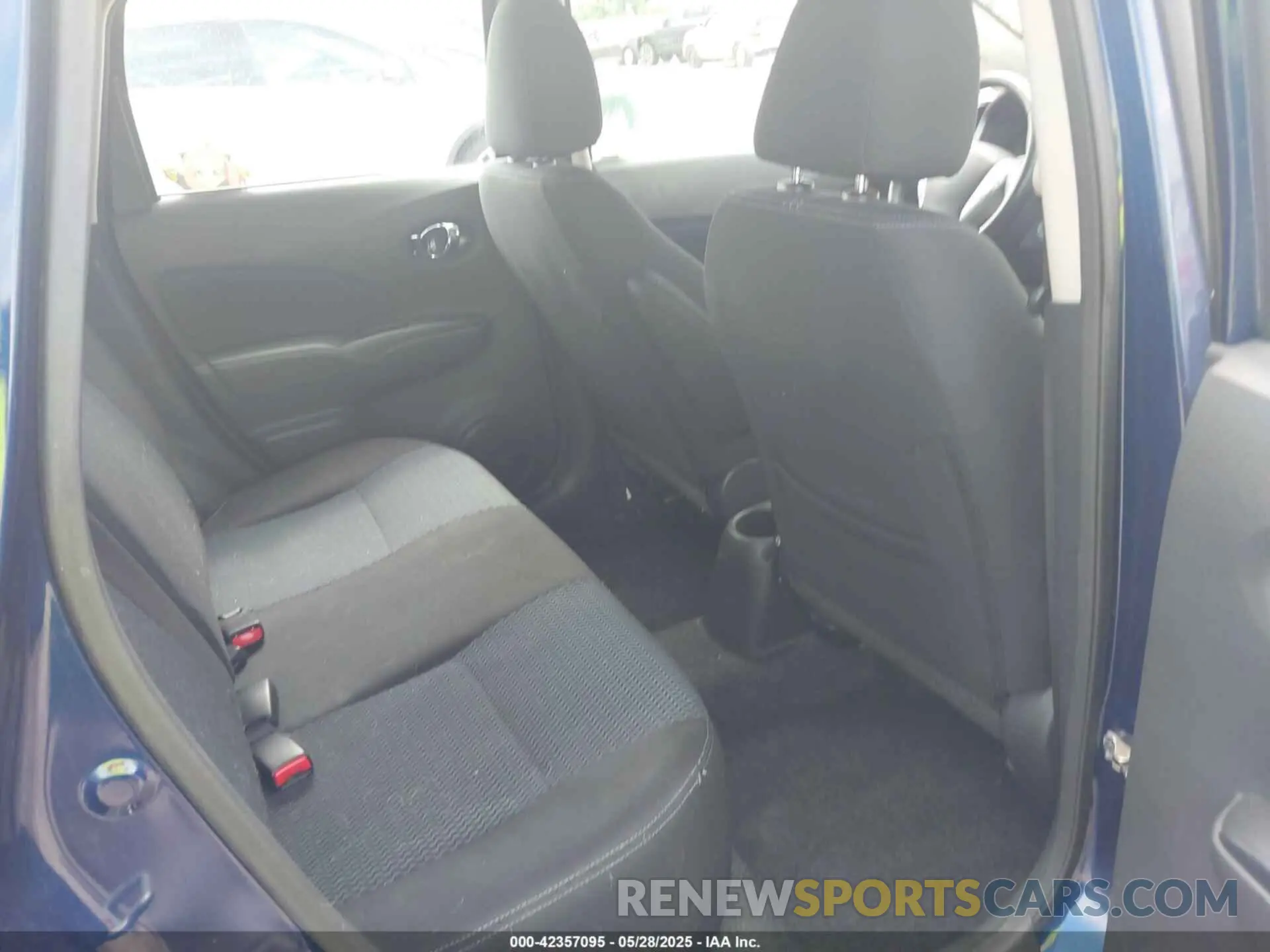 8 Photograph of a damaged car 3N1CE2CP2KL358454 NISSAN VERSA NOTE 2019