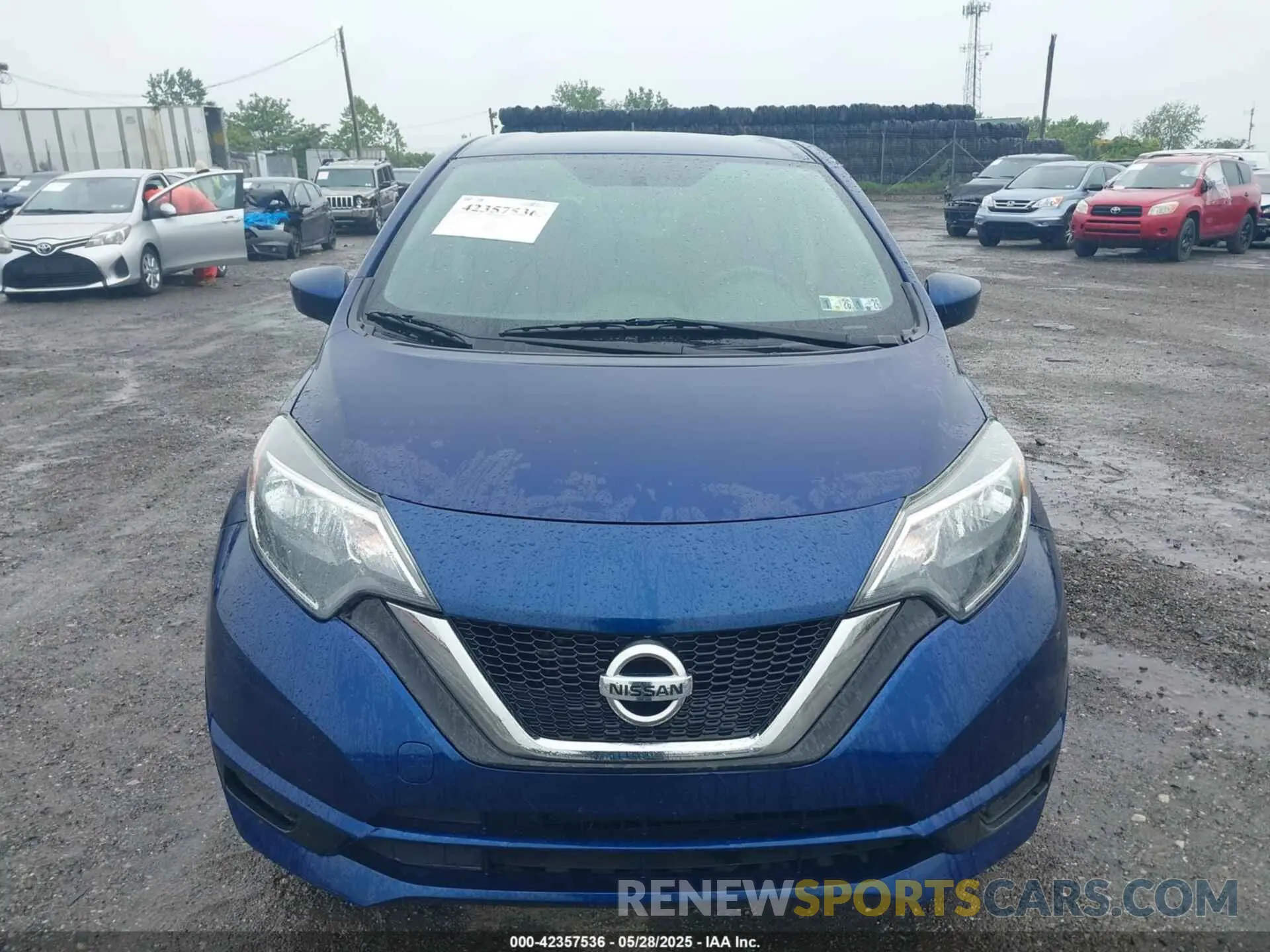 12 Photograph of a damaged car 3N1CE2CP2KL362956 NISSAN VERSA NOTE 2019