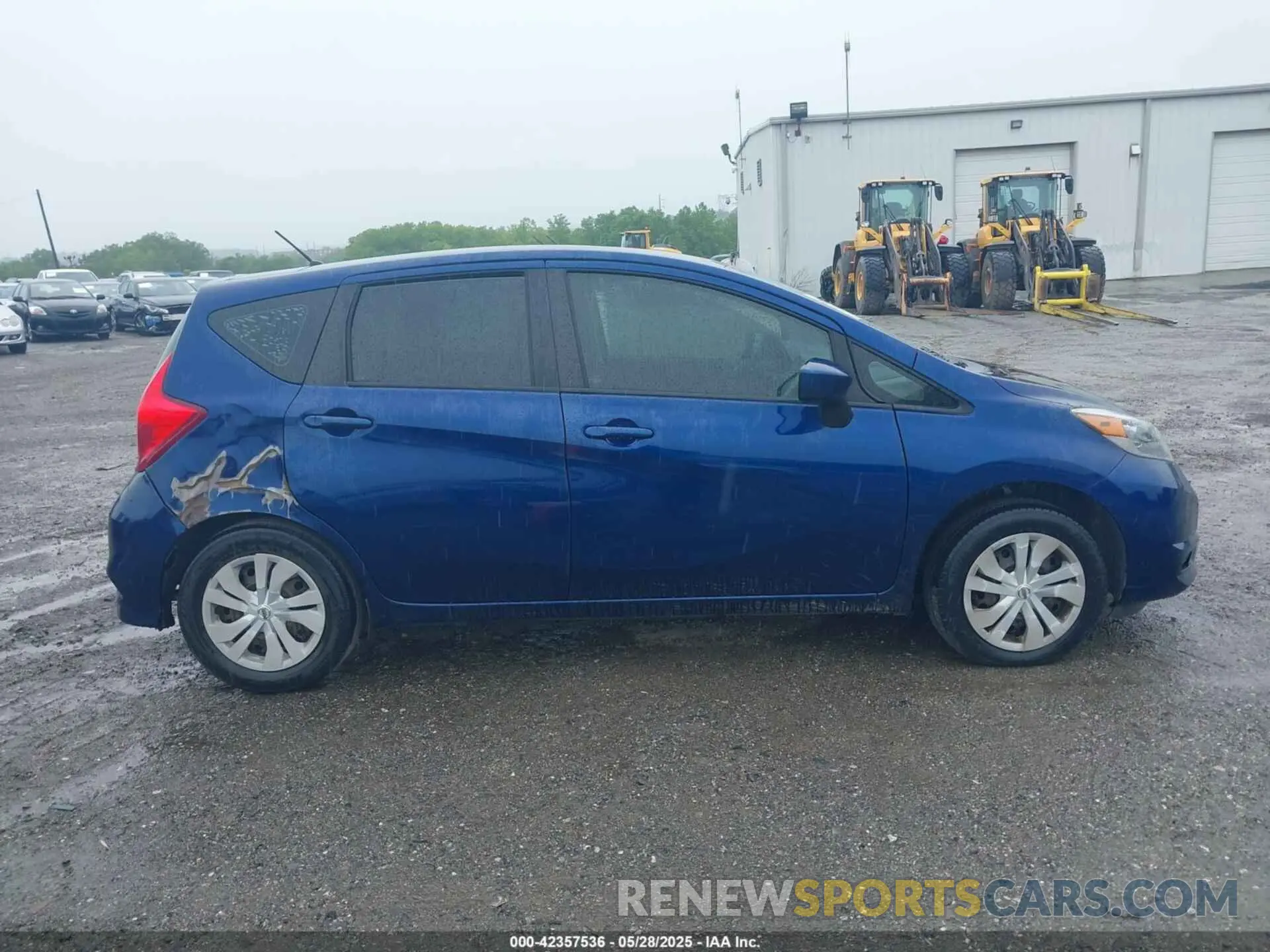 13 Photograph of a damaged car 3N1CE2CP2KL362956 NISSAN VERSA NOTE 2019