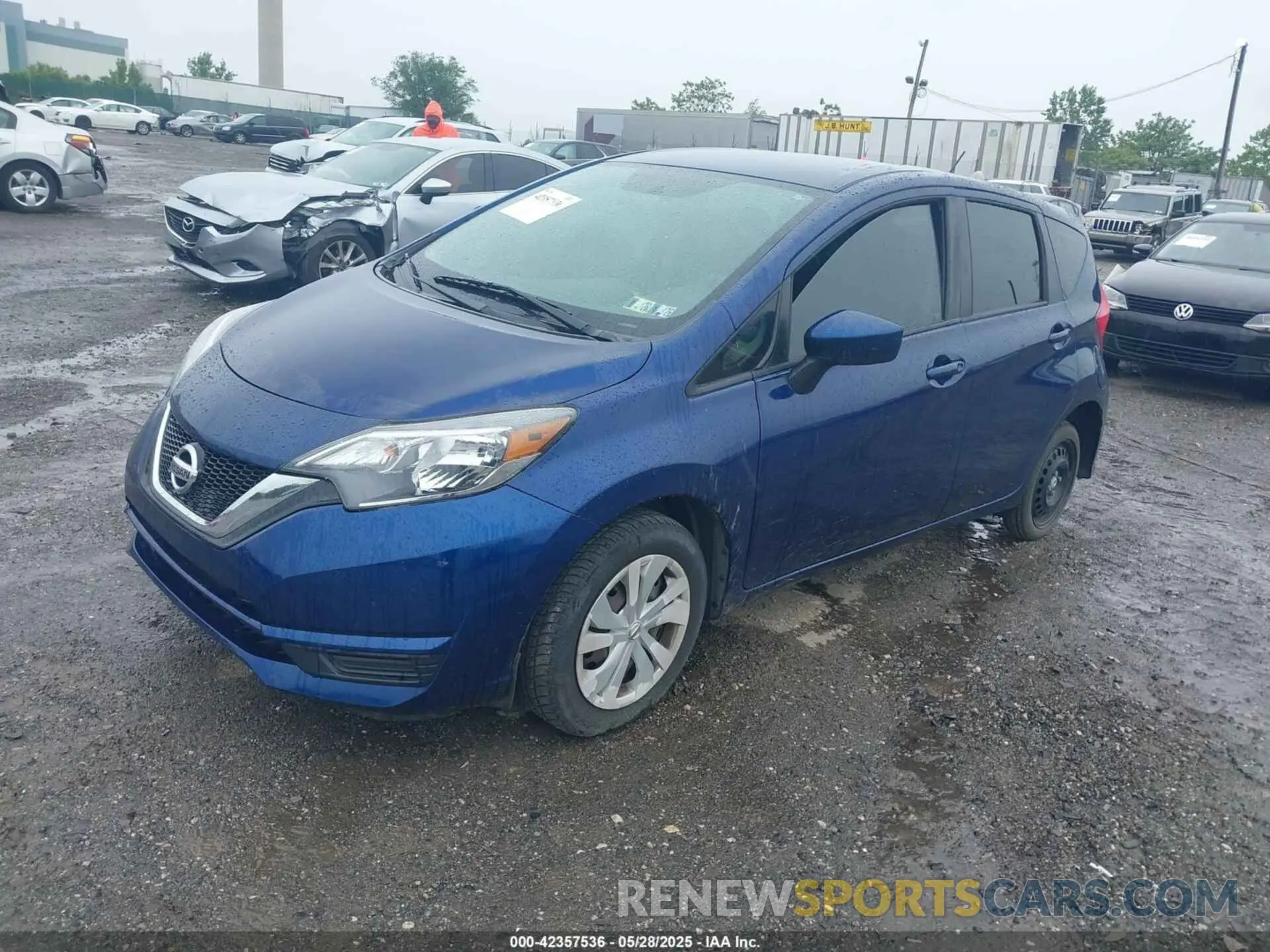 2 Photograph of a damaged car 3N1CE2CP2KL362956 NISSAN VERSA NOTE 2019