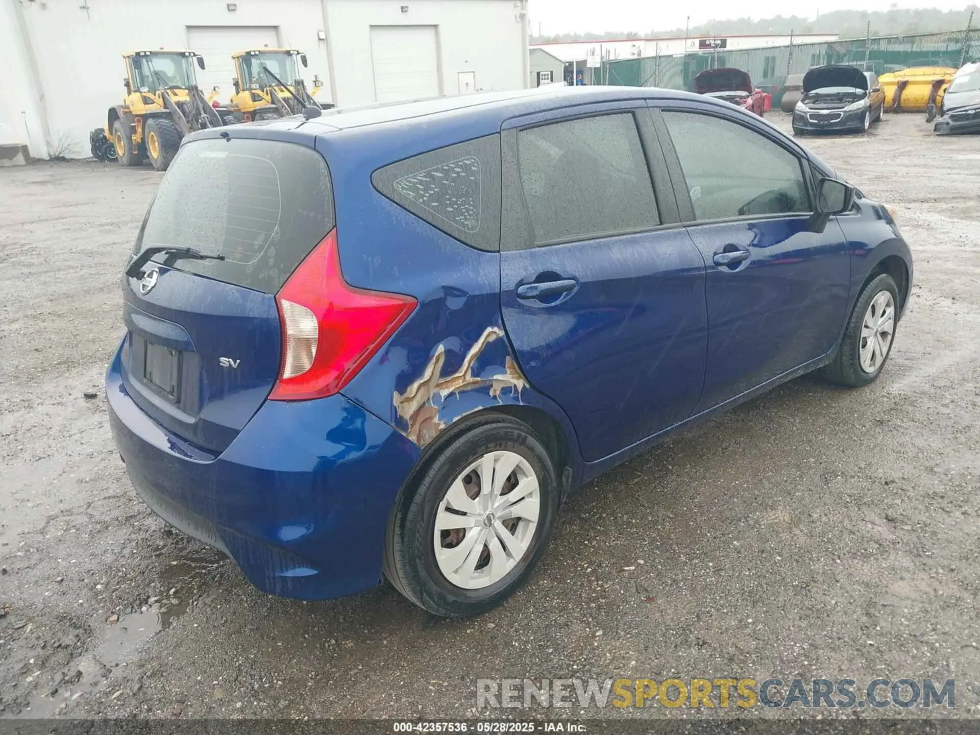 4 Photograph of a damaged car 3N1CE2CP2KL362956 NISSAN VERSA NOTE 2019