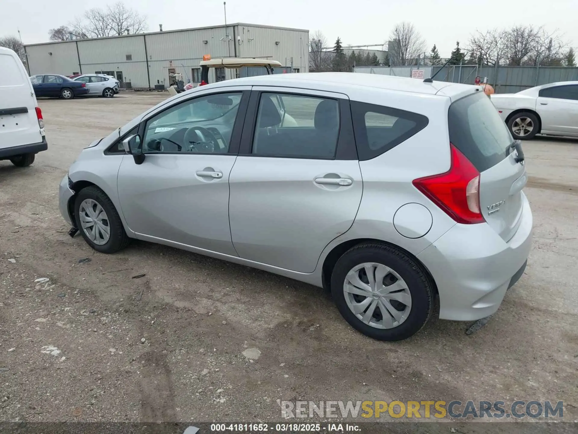 3 Photograph of a damaged car 3N1CE2CP3KL363503 NISSAN VERSA NOTE 2019