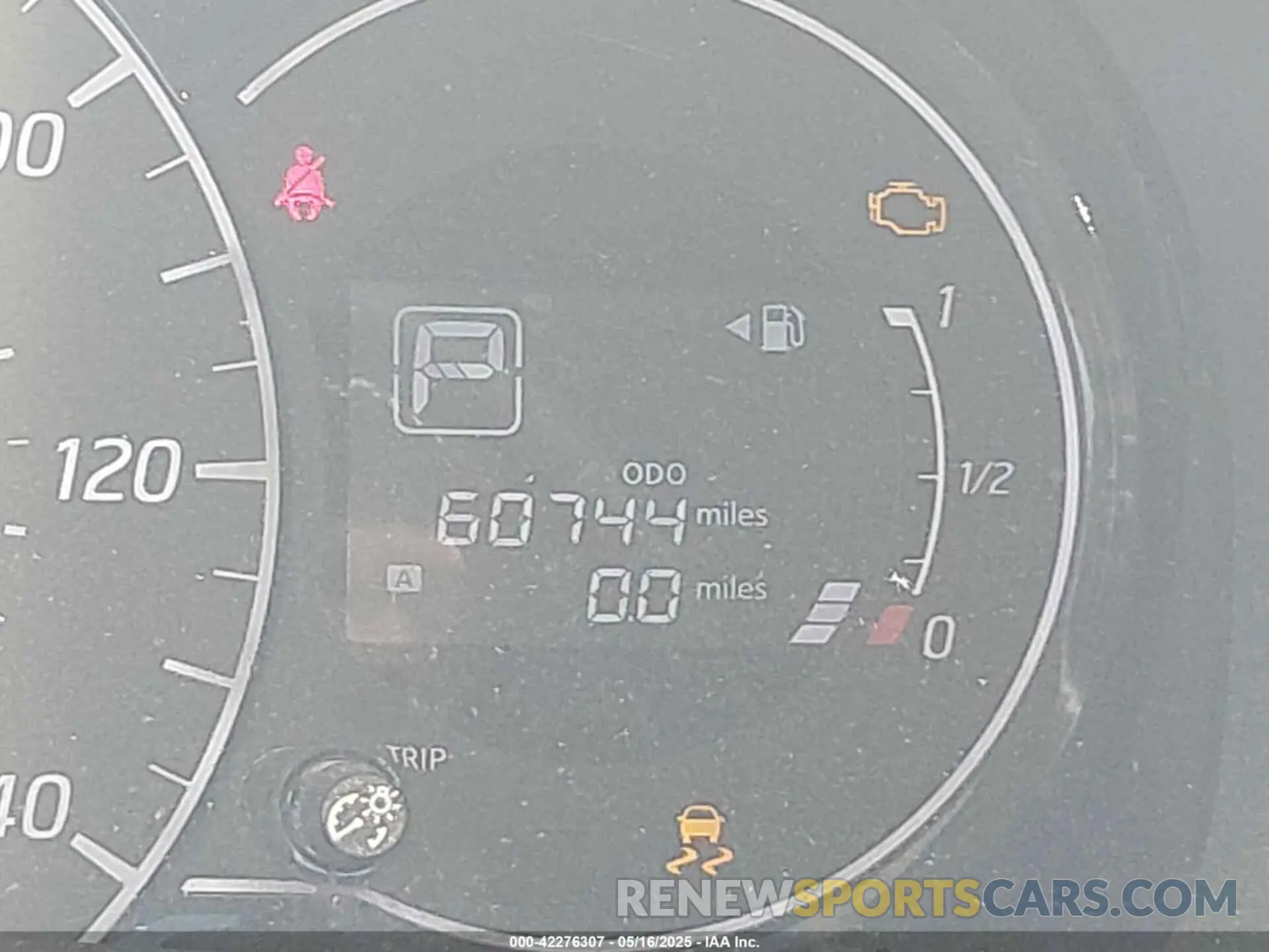 15 Photograph of a damaged car 3N1CE2CP4KL361811 NISSAN VERSA NOTE 2019