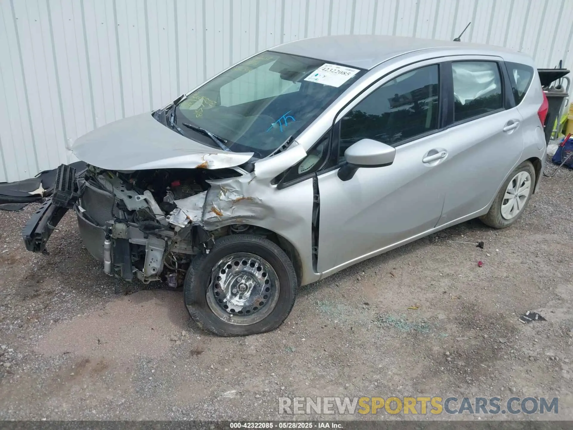 2 Photograph of a damaged car 3N1CE2CP6KL361017 NISSAN VERSA NOTE 2019