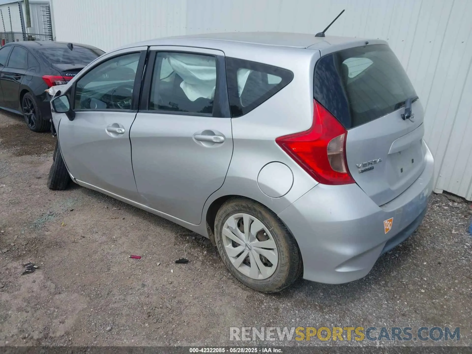 3 Photograph of a damaged car 3N1CE2CP6KL361017 NISSAN VERSA NOTE 2019