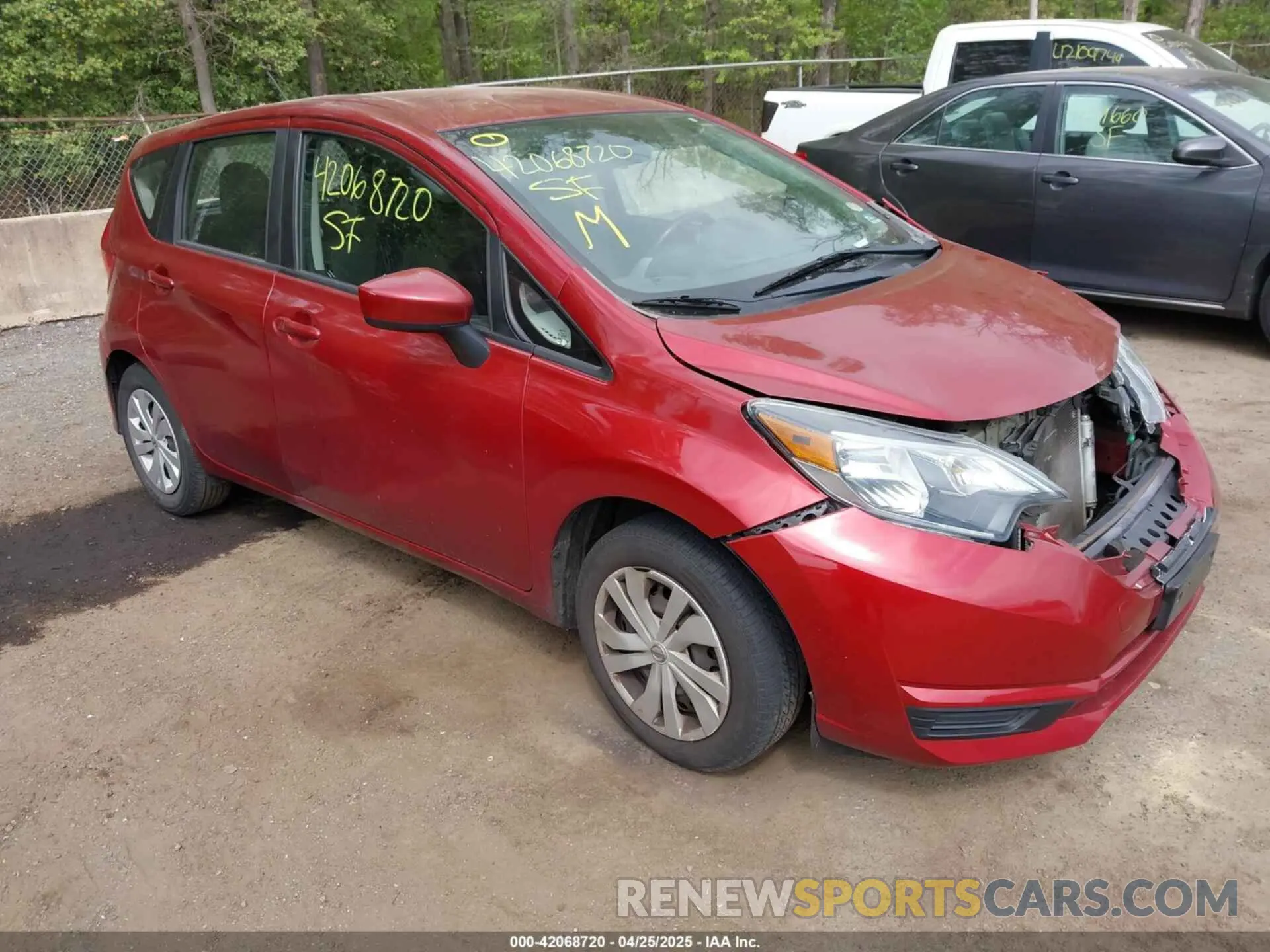 1 Photograph of a damaged car 3N1CE2CP7KL365013 NISSAN VERSA NOTE 2019