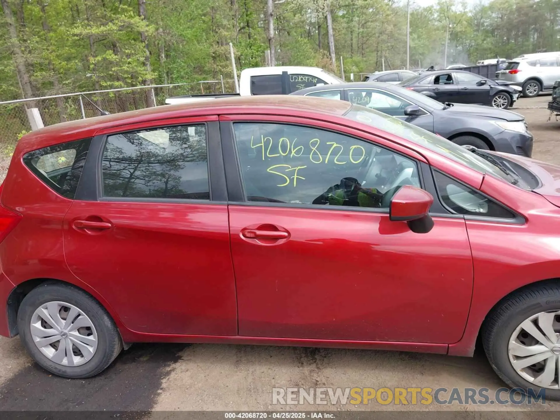 13 Photograph of a damaged car 3N1CE2CP7KL365013 NISSAN VERSA NOTE 2019
