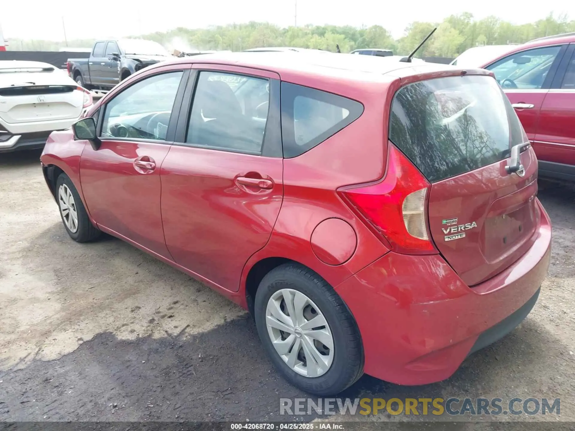 3 Photograph of a damaged car 3N1CE2CP7KL365013 NISSAN VERSA NOTE 2019