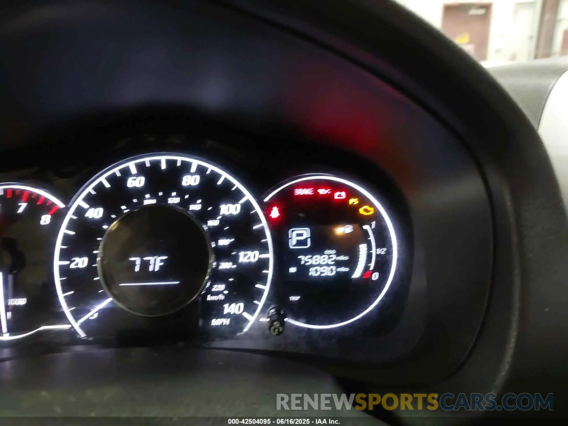 15 Photograph of a damaged car 3N1CE2CP8KL365392 NISSAN VERSA NOTE 2019
