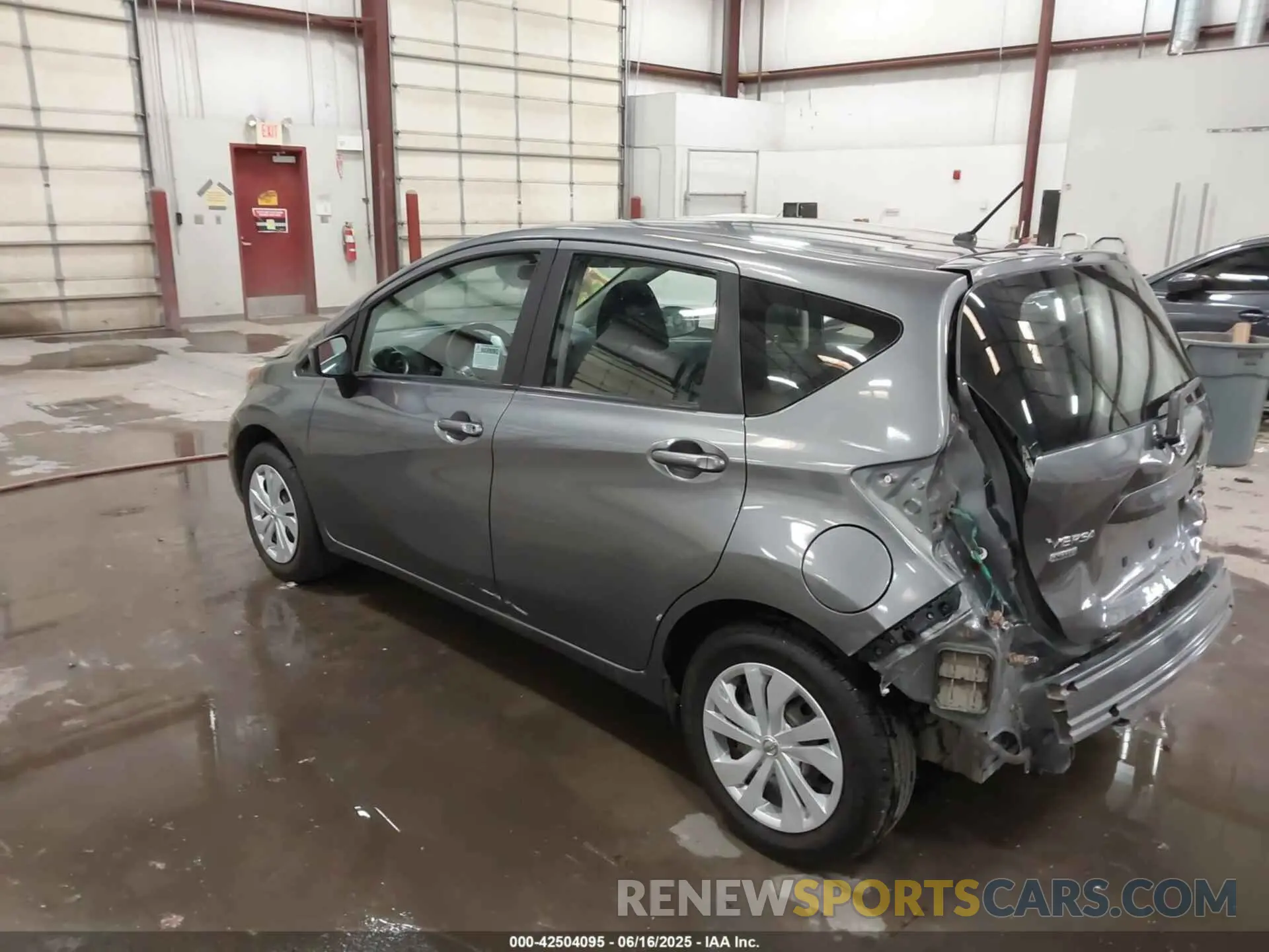3 Photograph of a damaged car 3N1CE2CP8KL365392 NISSAN VERSA NOTE 2019