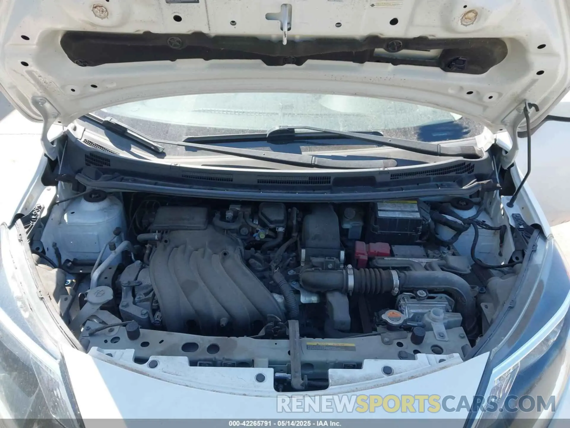 10 Photograph of a damaged car 3N1CE2CP8KL366185 NISSAN VERSA NOTE 2019