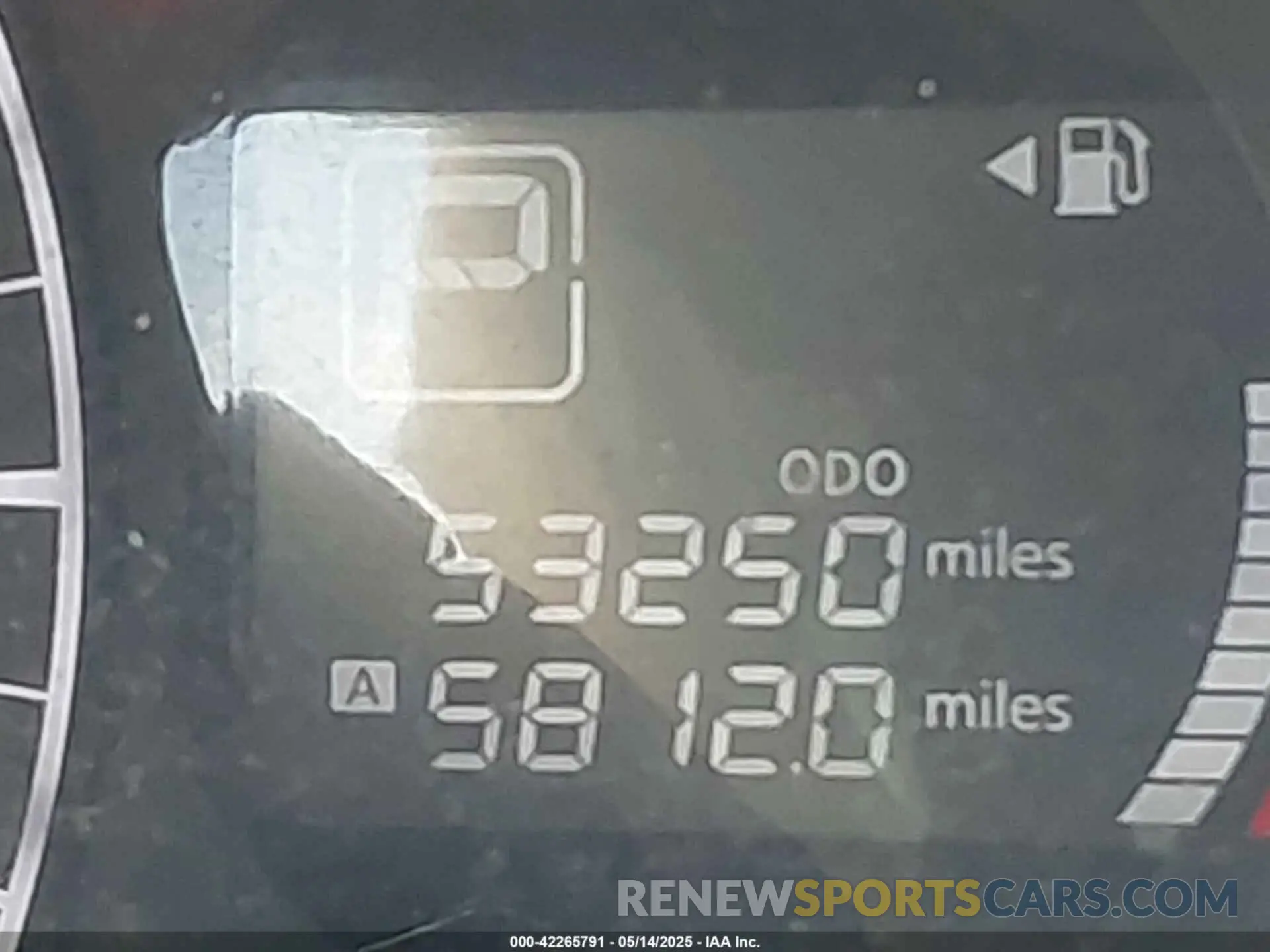 14 Photograph of a damaged car 3N1CE2CP8KL366185 NISSAN VERSA NOTE 2019
