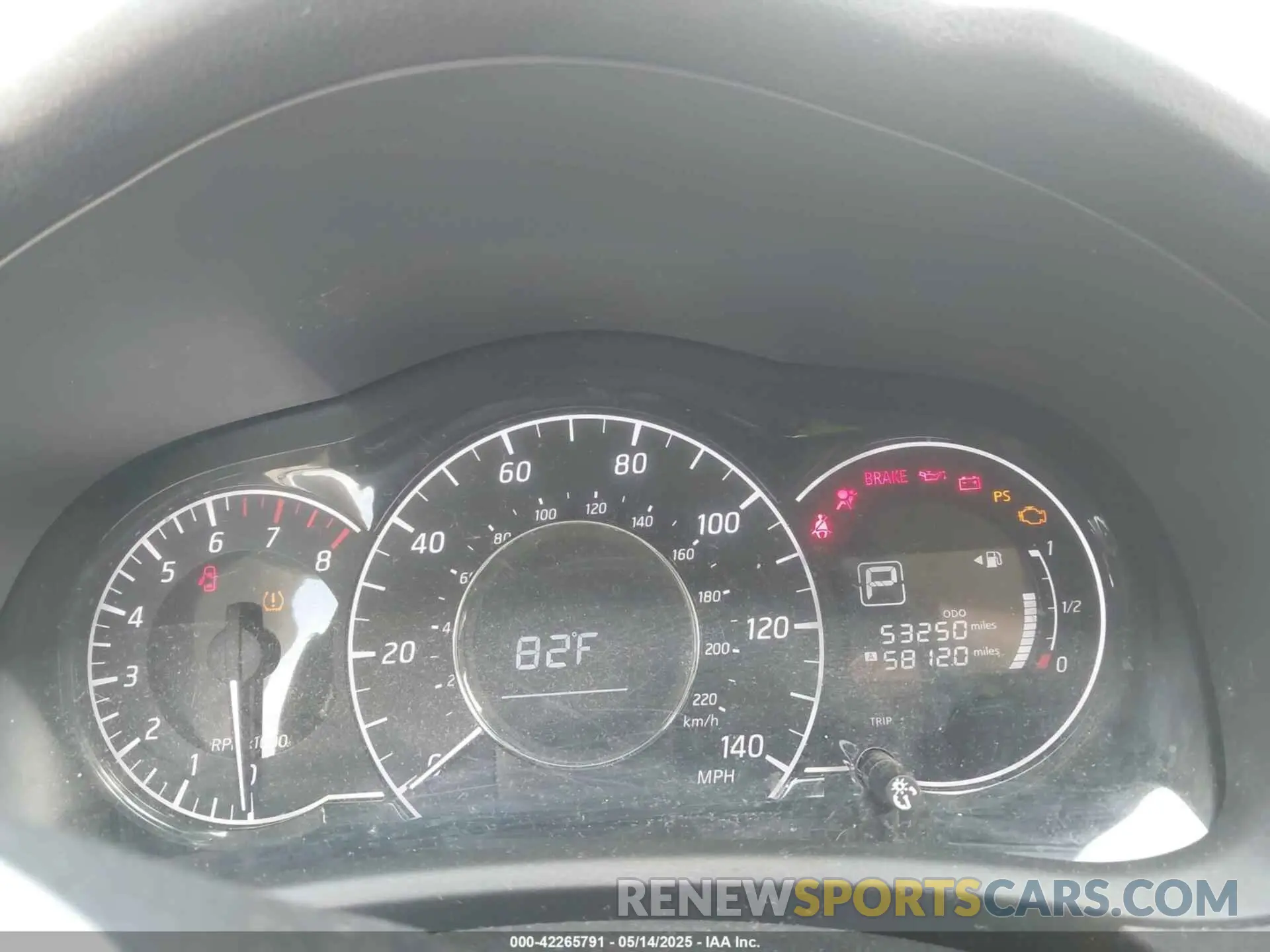 7 Photograph of a damaged car 3N1CE2CP8KL366185 NISSAN VERSA NOTE 2019