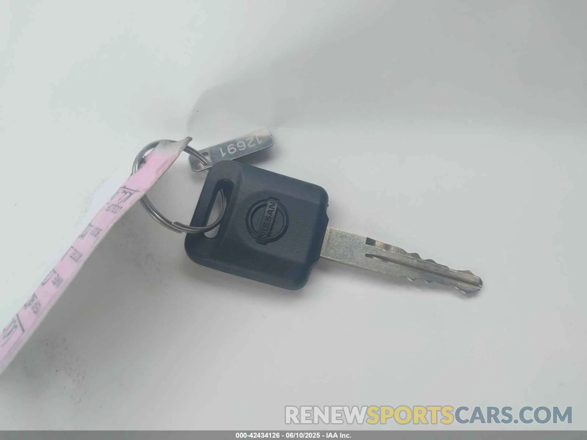 11 Photograph of a damaged car 3N1CE2CP8KL366574 NISSAN VERSA NOTE 2019