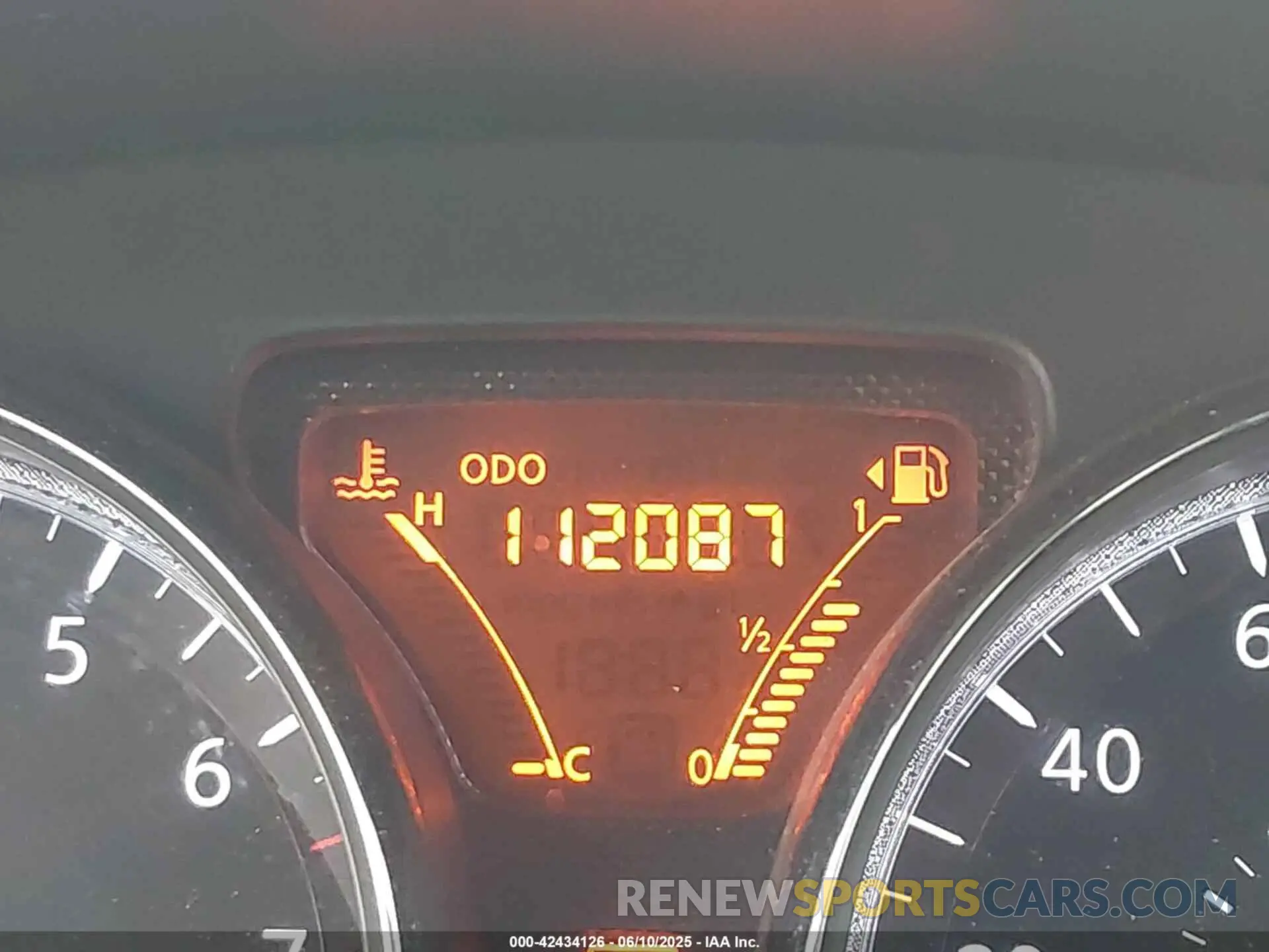 15 Photograph of a damaged car 3N1CE2CP8KL366574 NISSAN VERSA NOTE 2019