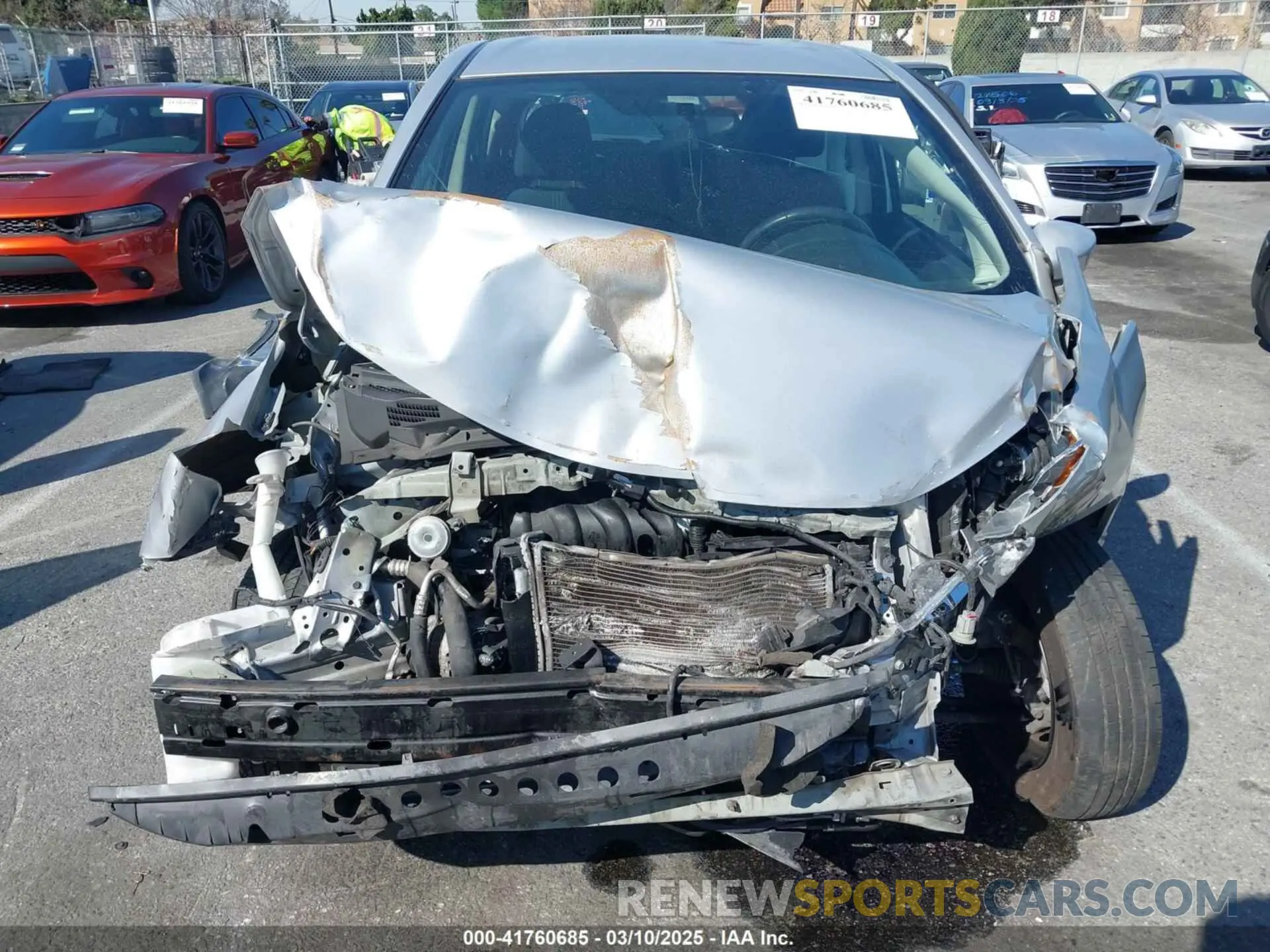 12 Photograph of a damaged car 3N1CE2CP9KL360038 NISSAN VERSA NOTE 2019