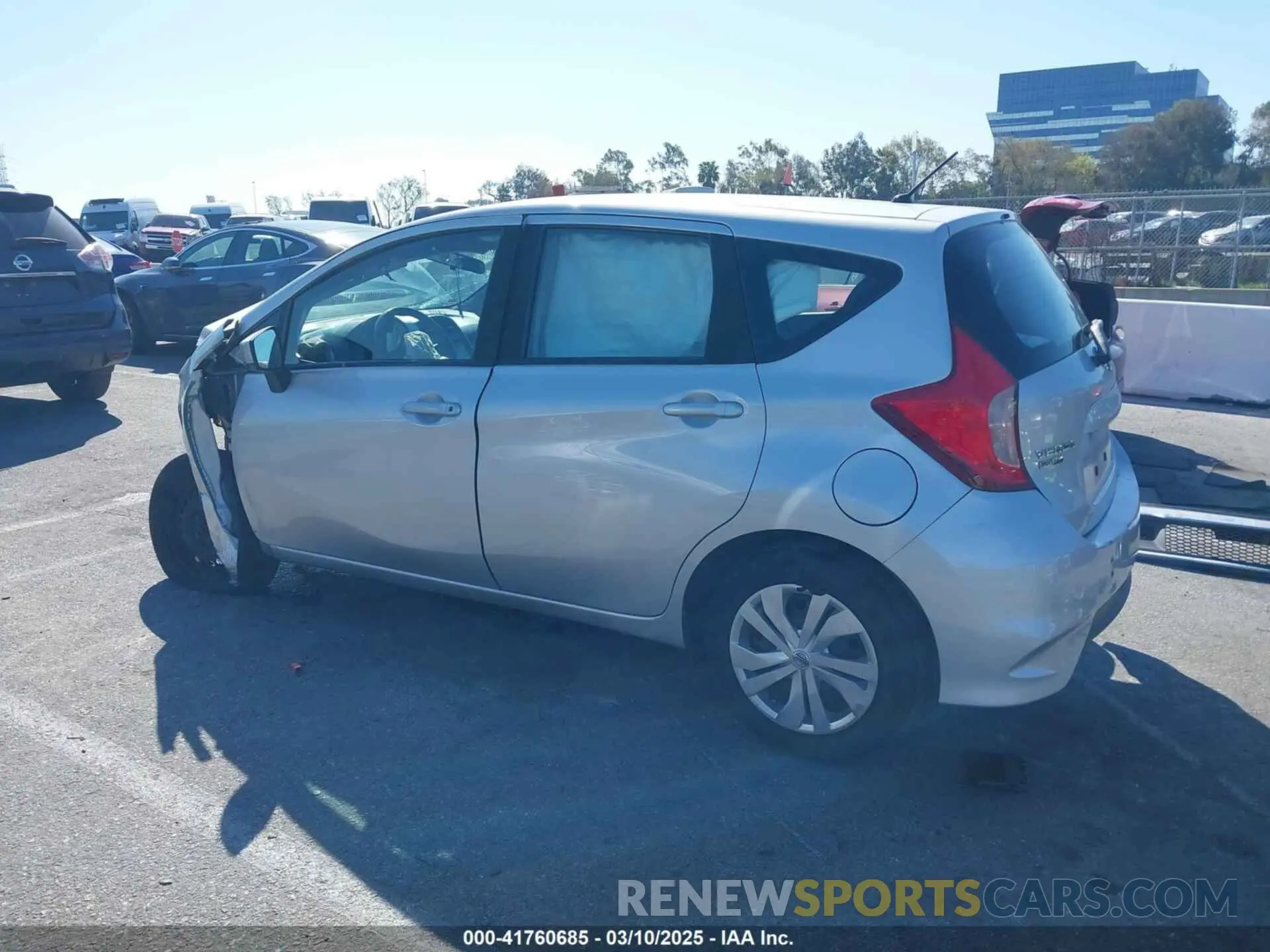 14 Photograph of a damaged car 3N1CE2CP9KL360038 NISSAN VERSA NOTE 2019