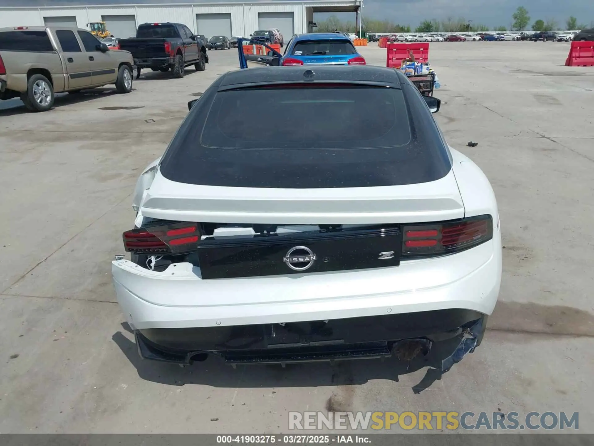 16 Photograph of a damaged car JN1BZ4BH1RM361447 NISSAN Z 2024
