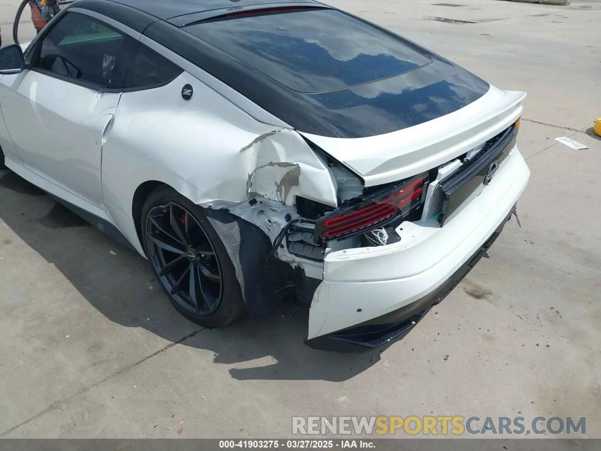 6 Photograph of a damaged car JN1BZ4BH1RM361447 NISSAN Z 2024