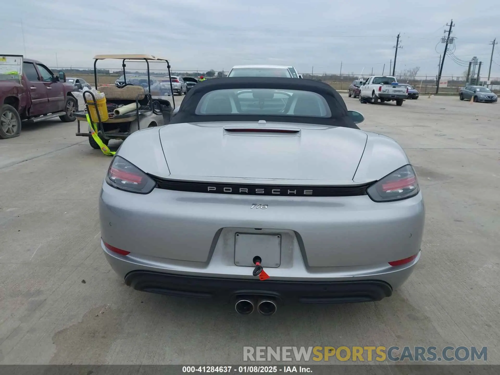 16 Photograph of a damaged car WP0CA2A84KS210215 PORSCHE 718 BOXSTER 2019