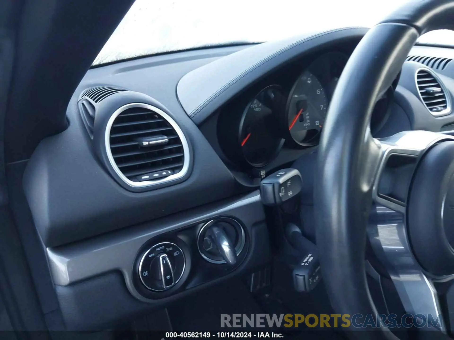 7 Photograph of a damaged car WP0CB2A80KS228434 PORSCHE 718 BOXSTER 2019