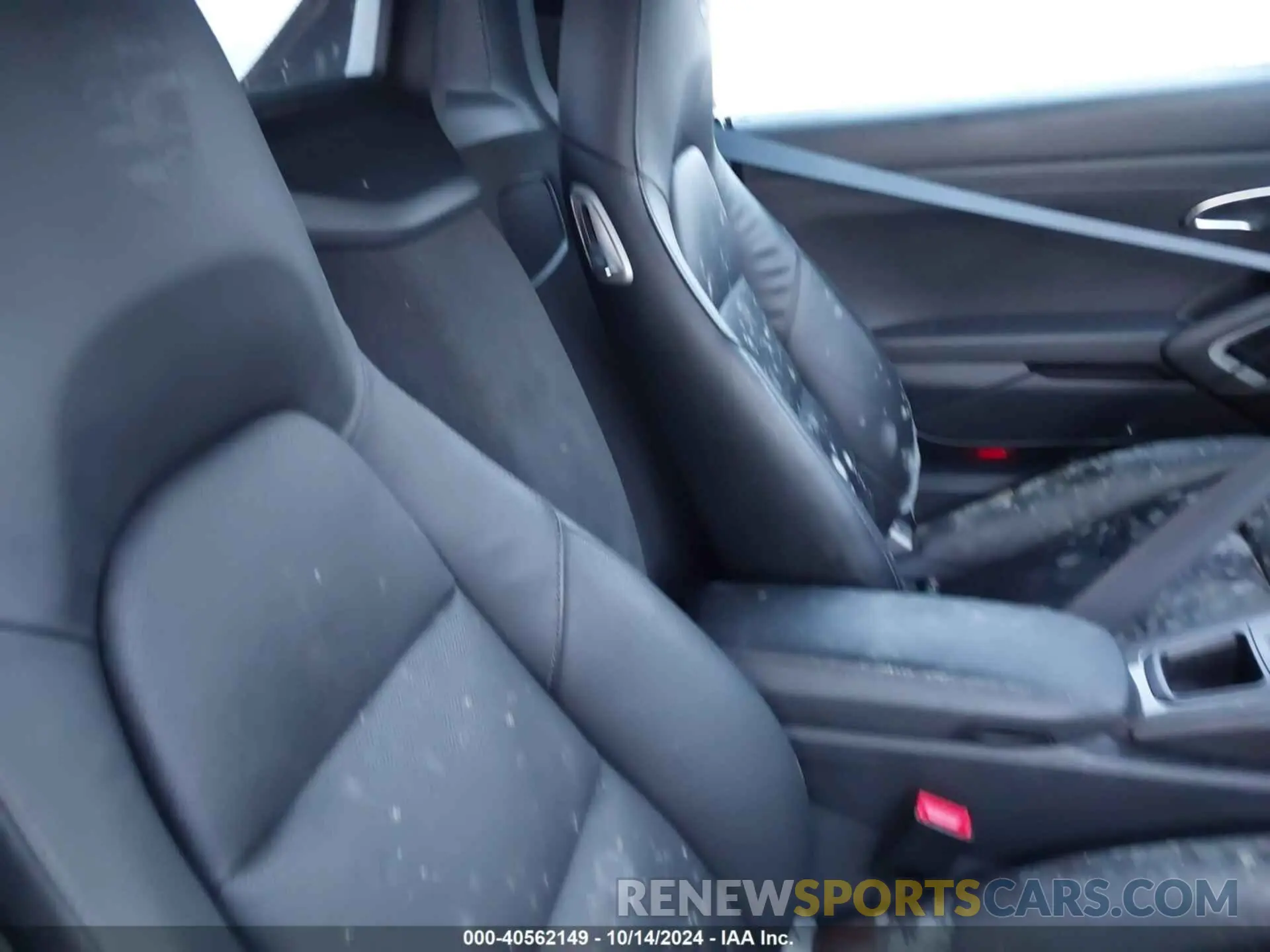 8 Photograph of a damaged car WP0CB2A80KS228434 PORSCHE 718 BOXSTER 2019