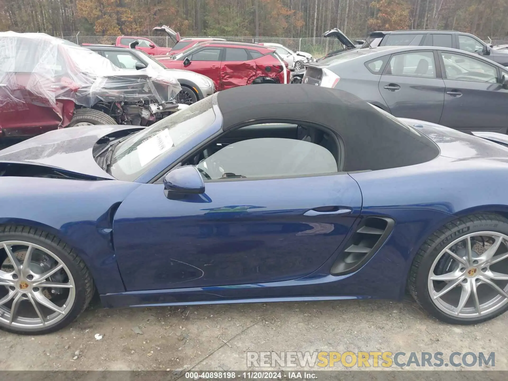 14 Photograph of a damaged car WP0CA2A80RK206110 PORSCHE 718 BOXSTER 2024
