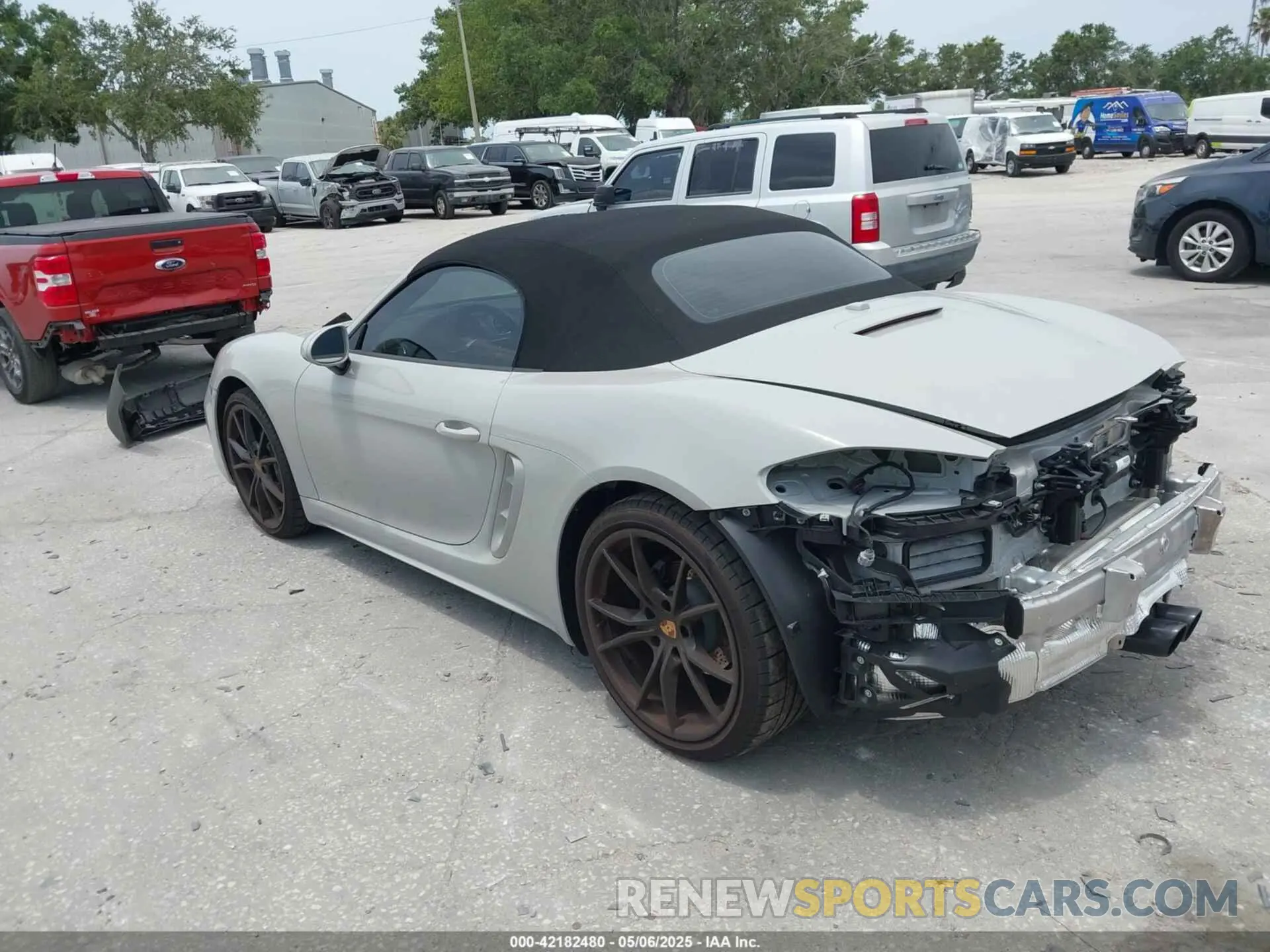 3 Photograph of a damaged car WP0CA2A84RK206112 PORSCHE 718 BOXSTER 2024