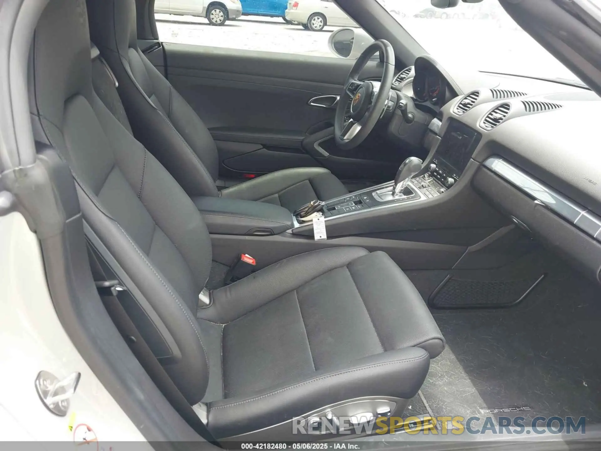 5 Photograph of a damaged car WP0CA2A84RK206112 PORSCHE 718 BOXSTER 2024