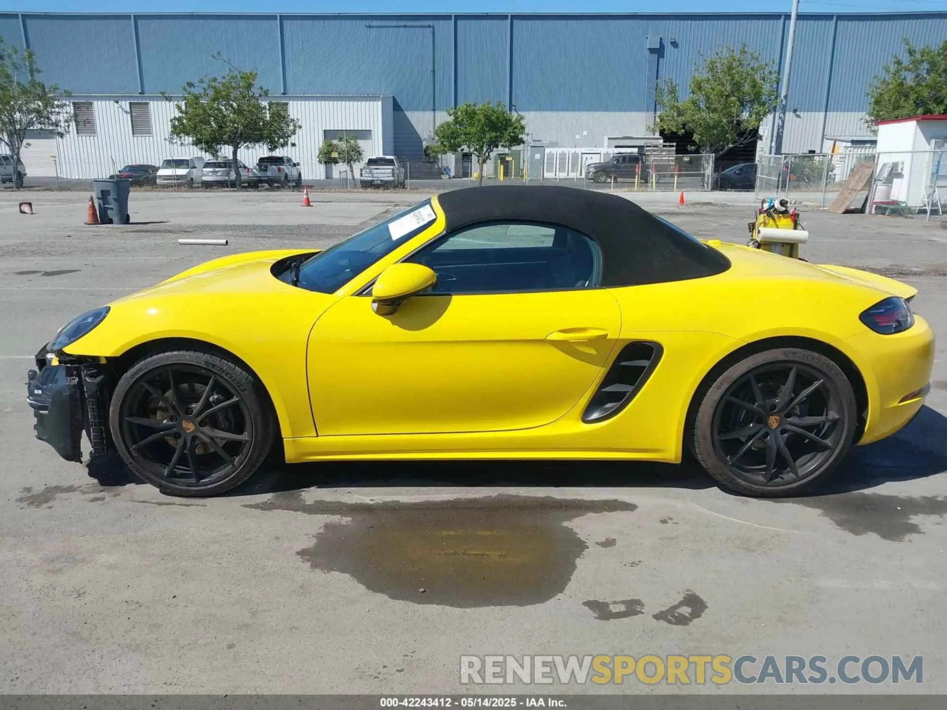 15 Photograph of a damaged car WP0CA2A84SK212207 PORSCHE 718 BOXSTER 2025