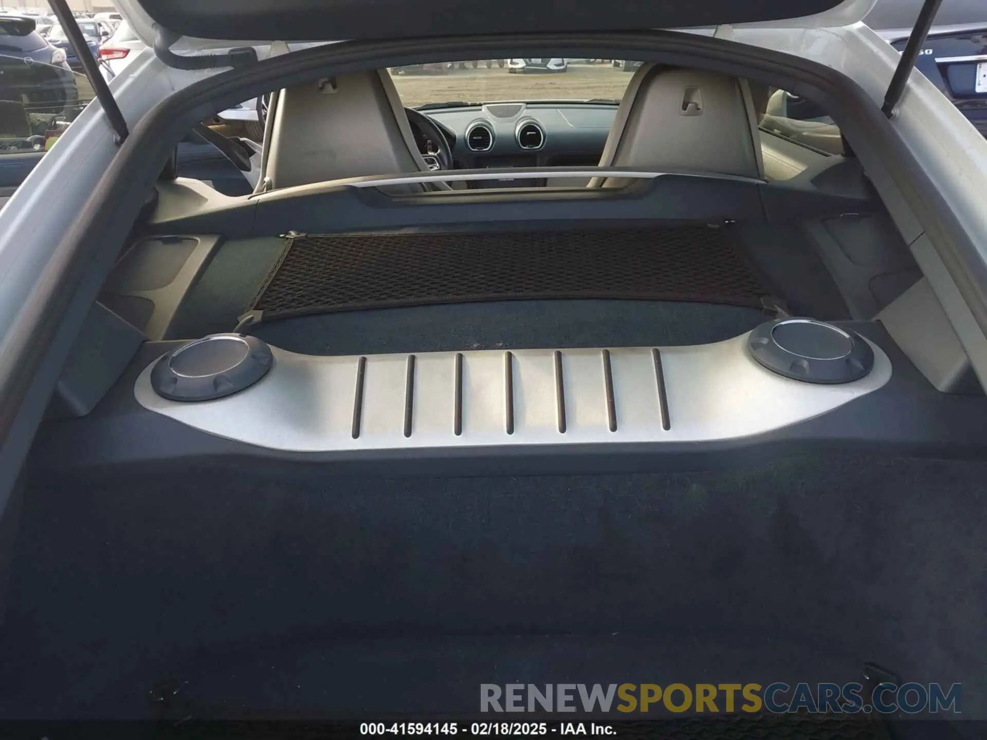 8 Photograph of a damaged car WP0AA2A81KS260125 PORSCHE 718 CAYMAN 2019