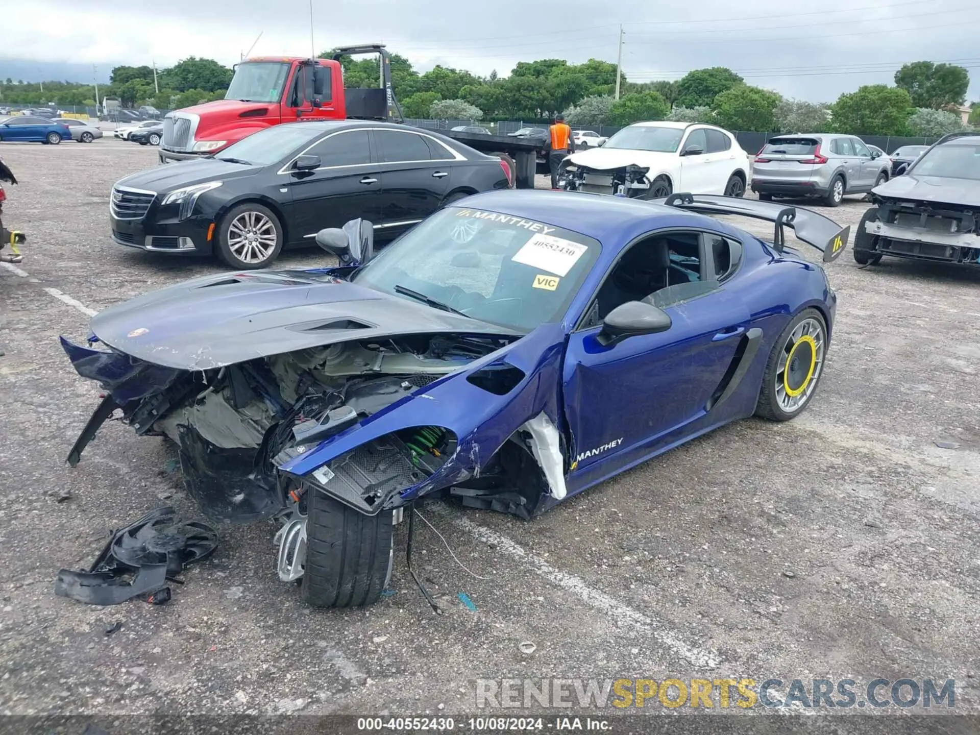 2 Photograph of a damaged car WP0AE2A86RK274617 PORSCHE 718 CAYMAN 2024