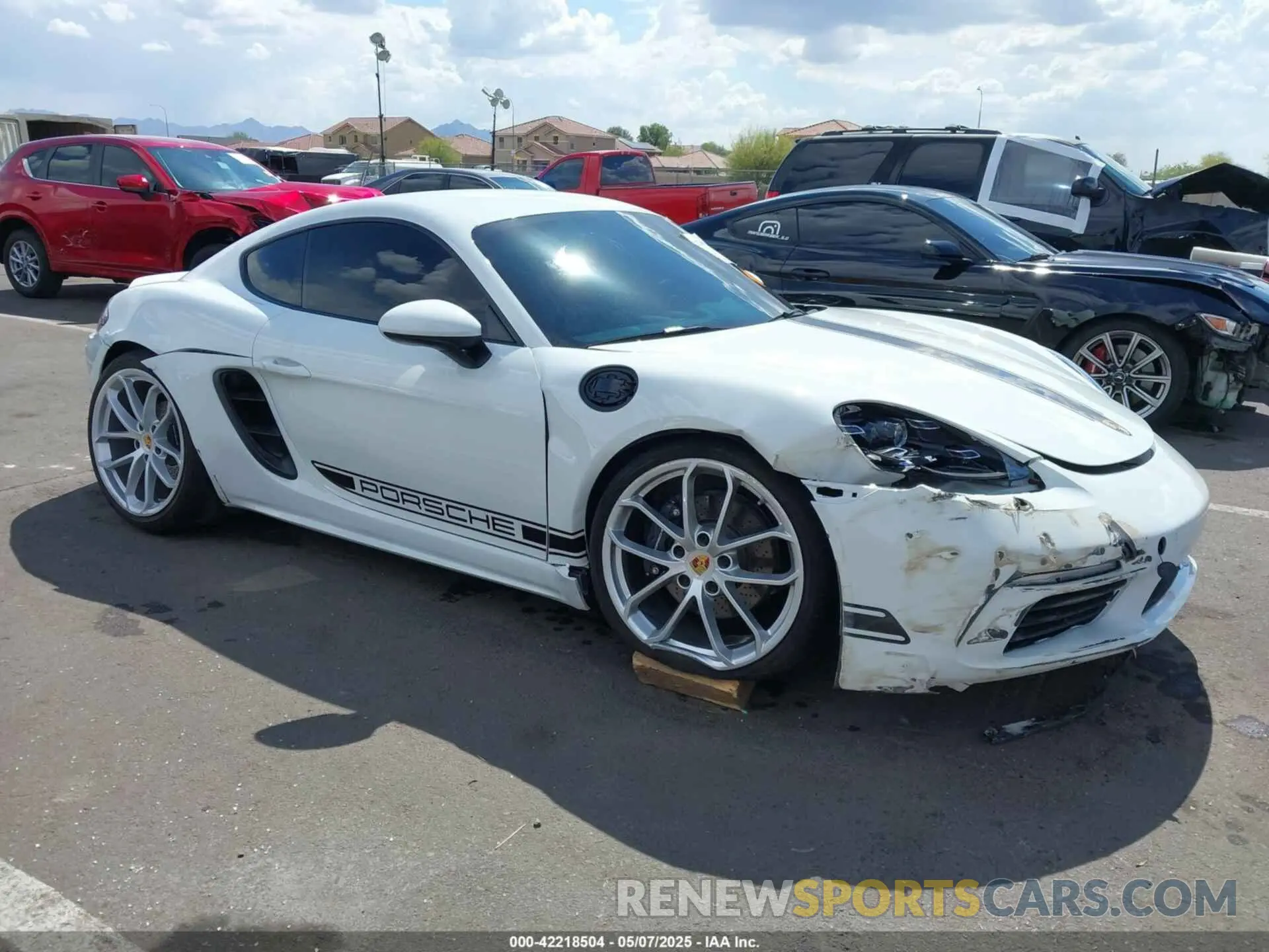 1 Photograph of a damaged car WP0AA2A83SK255637 PORSCHE 718 CAYMAN 2025