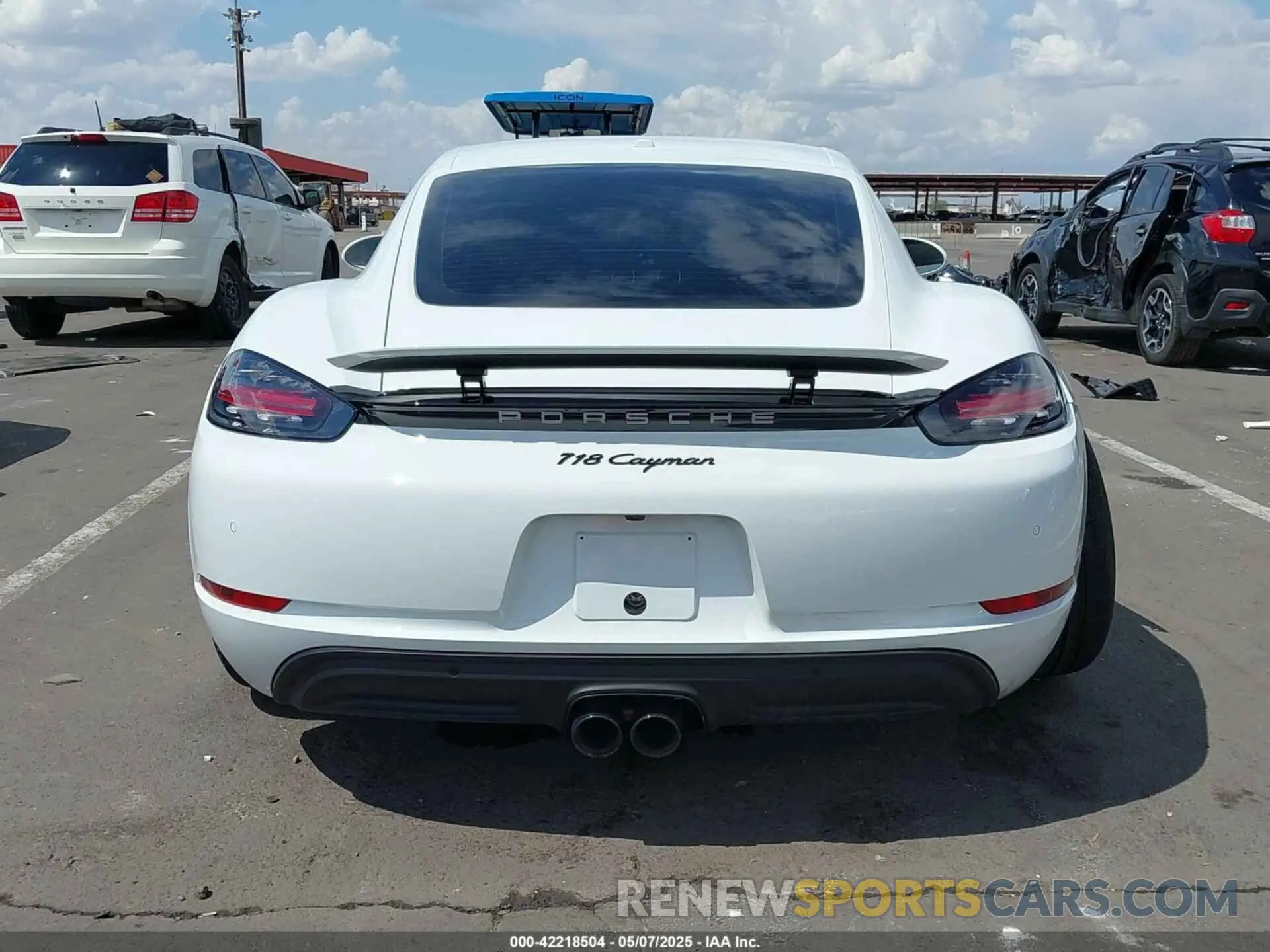 16 Photograph of a damaged car WP0AA2A83SK255637 PORSCHE 718 CAYMAN 2025