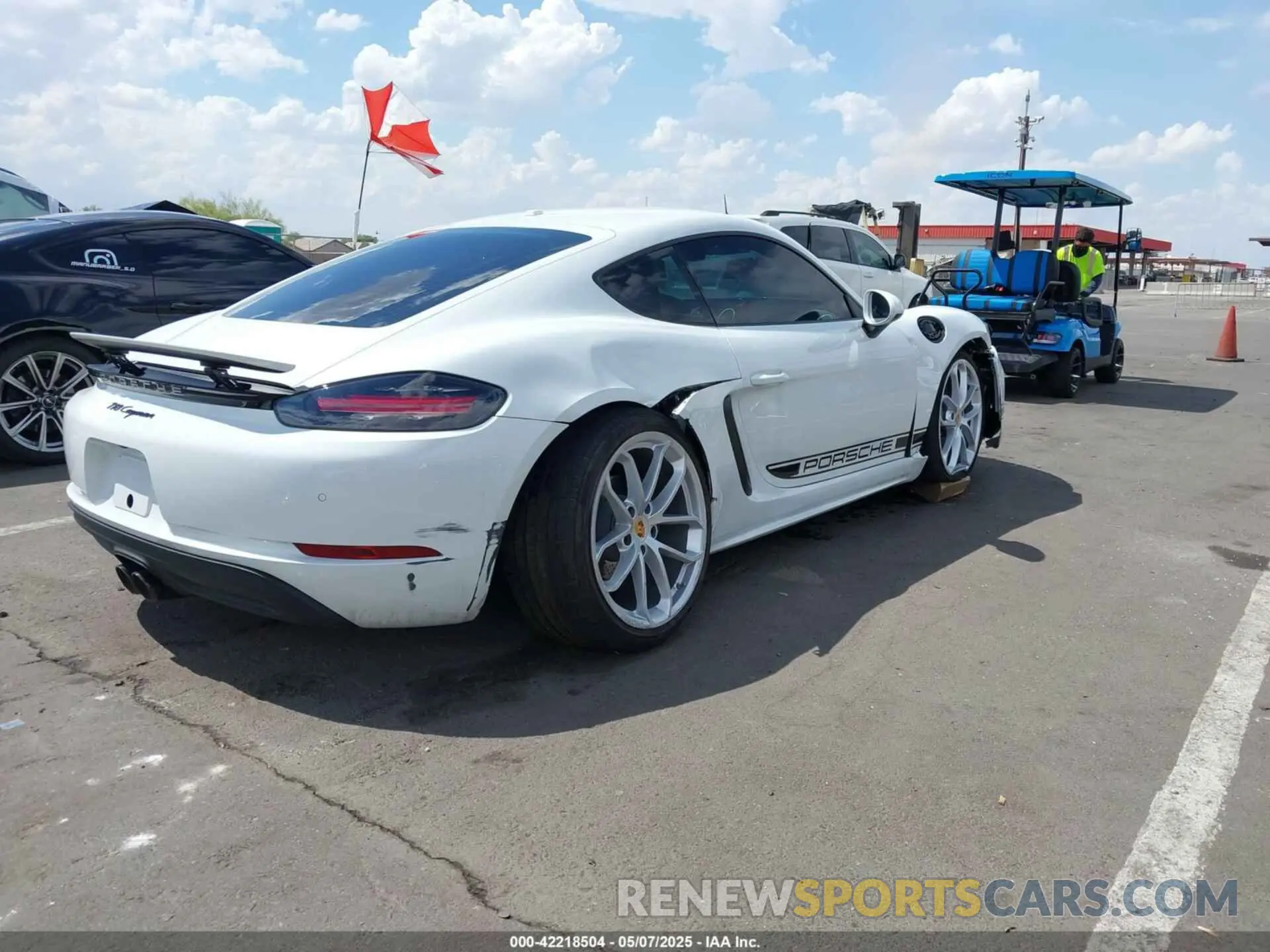 4 Photograph of a damaged car WP0AA2A83SK255637 PORSCHE 718 CAYMAN 2025