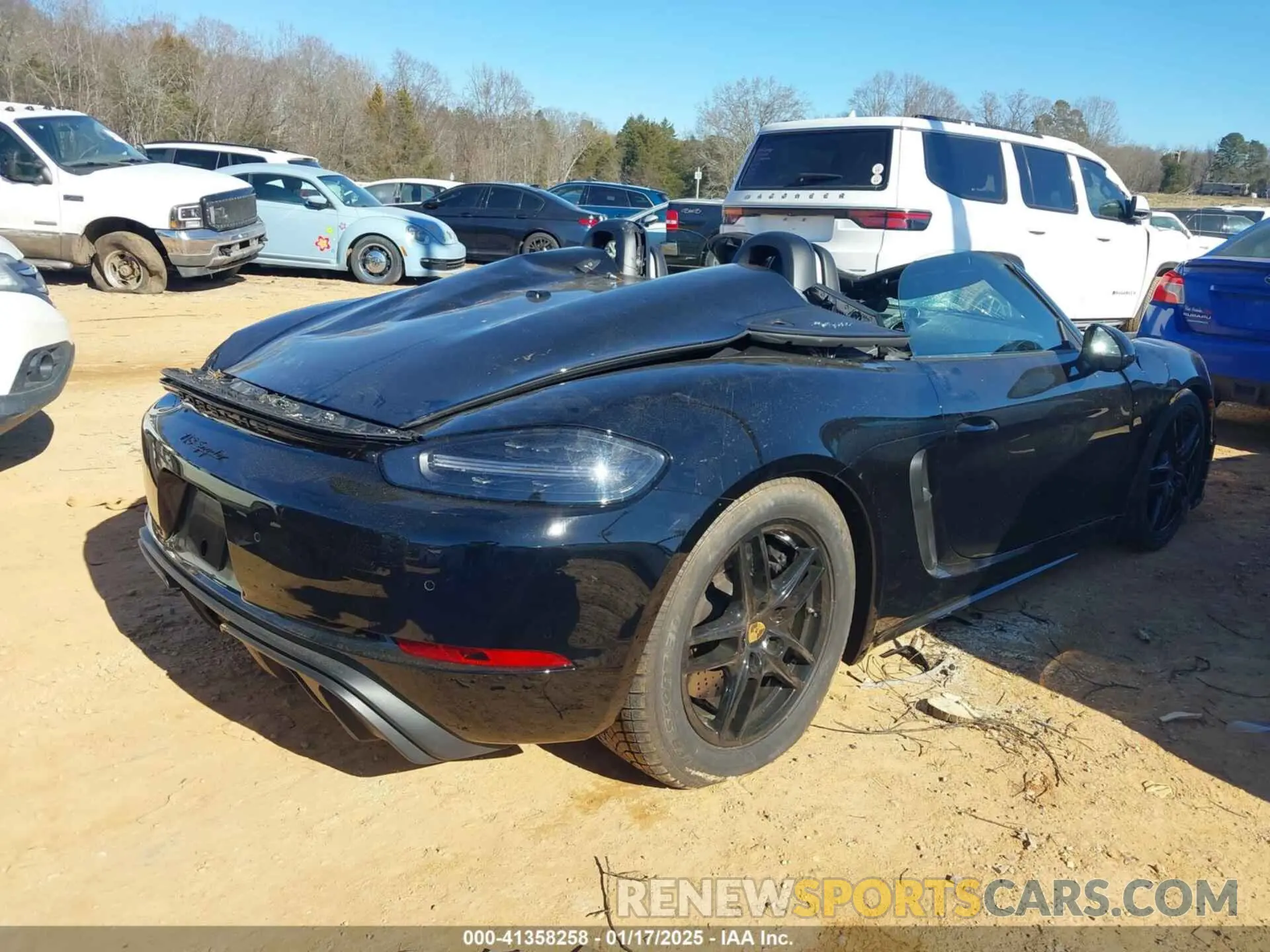 4 Photograph of a damaged car WP0CC2A81MS240303 PORSCHE 718 SPYDER 2021