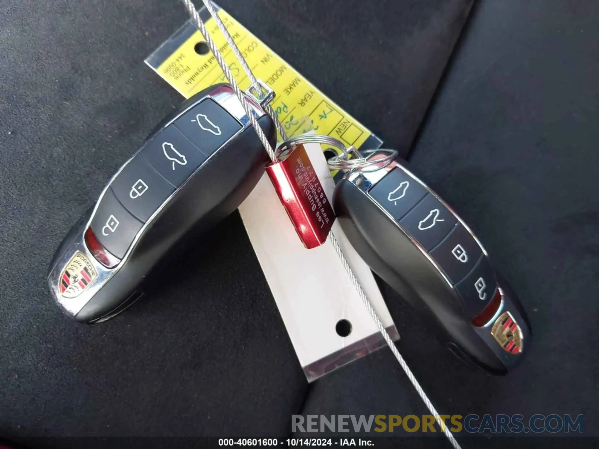 11 Photograph of a damaged car WP0CC2A86MS240197 PORSCHE 718 SPYDER 2021