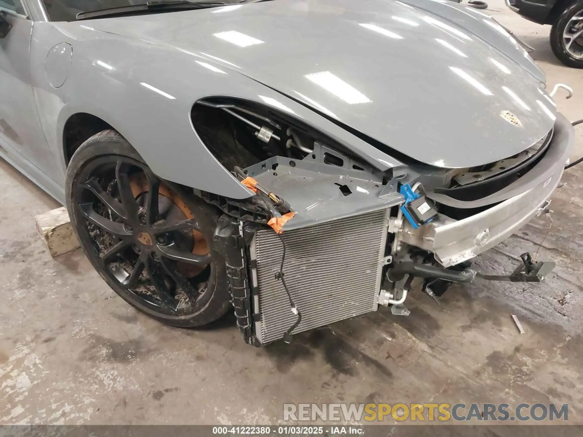 21 Photograph of a damaged car WP0CC2A83PS222034 PORSCHE 718 SPYDER 2023