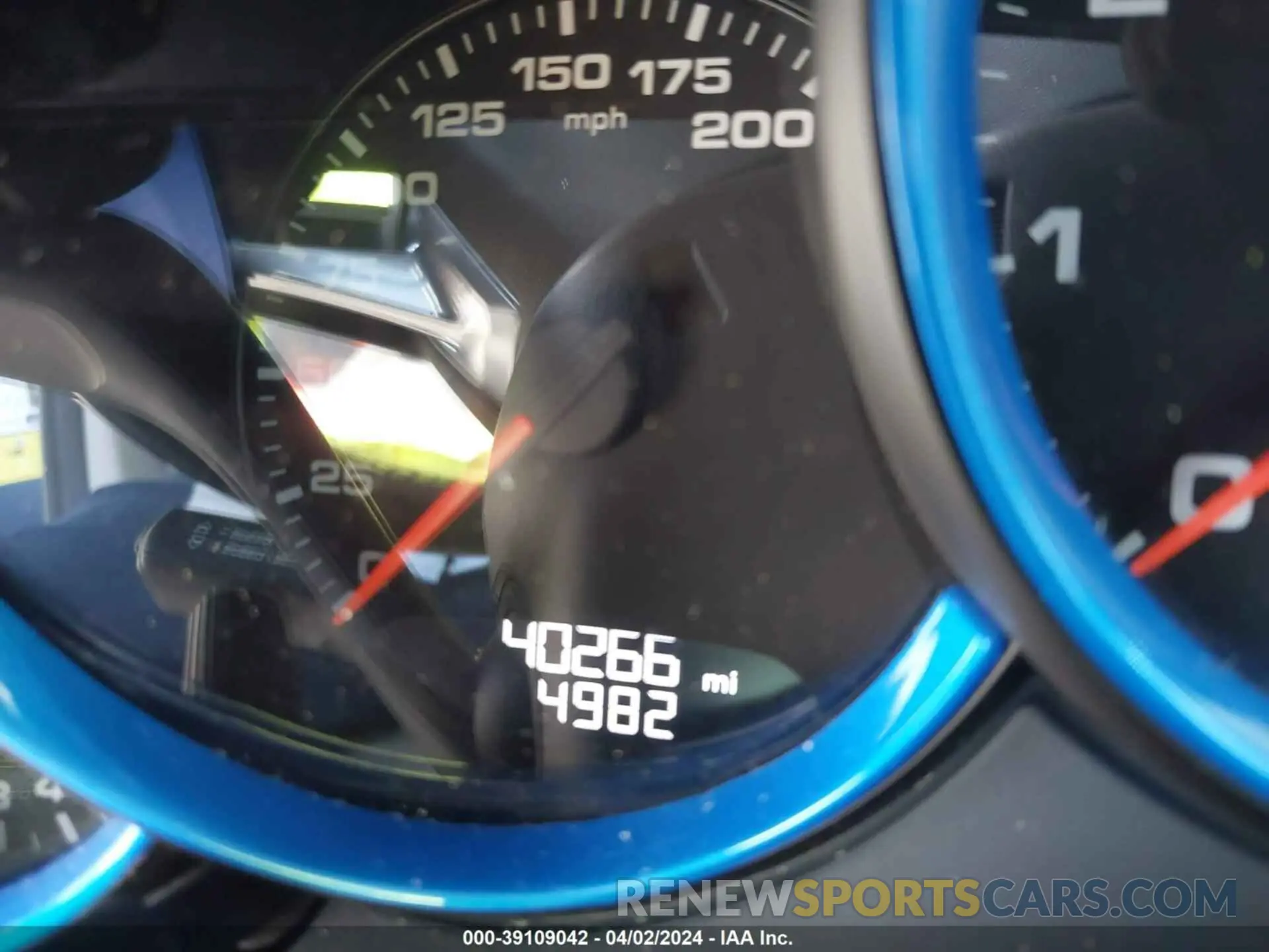 15 Photograph of a damaged car WP0CA2A94HS142371 PORSCHE 911 2017