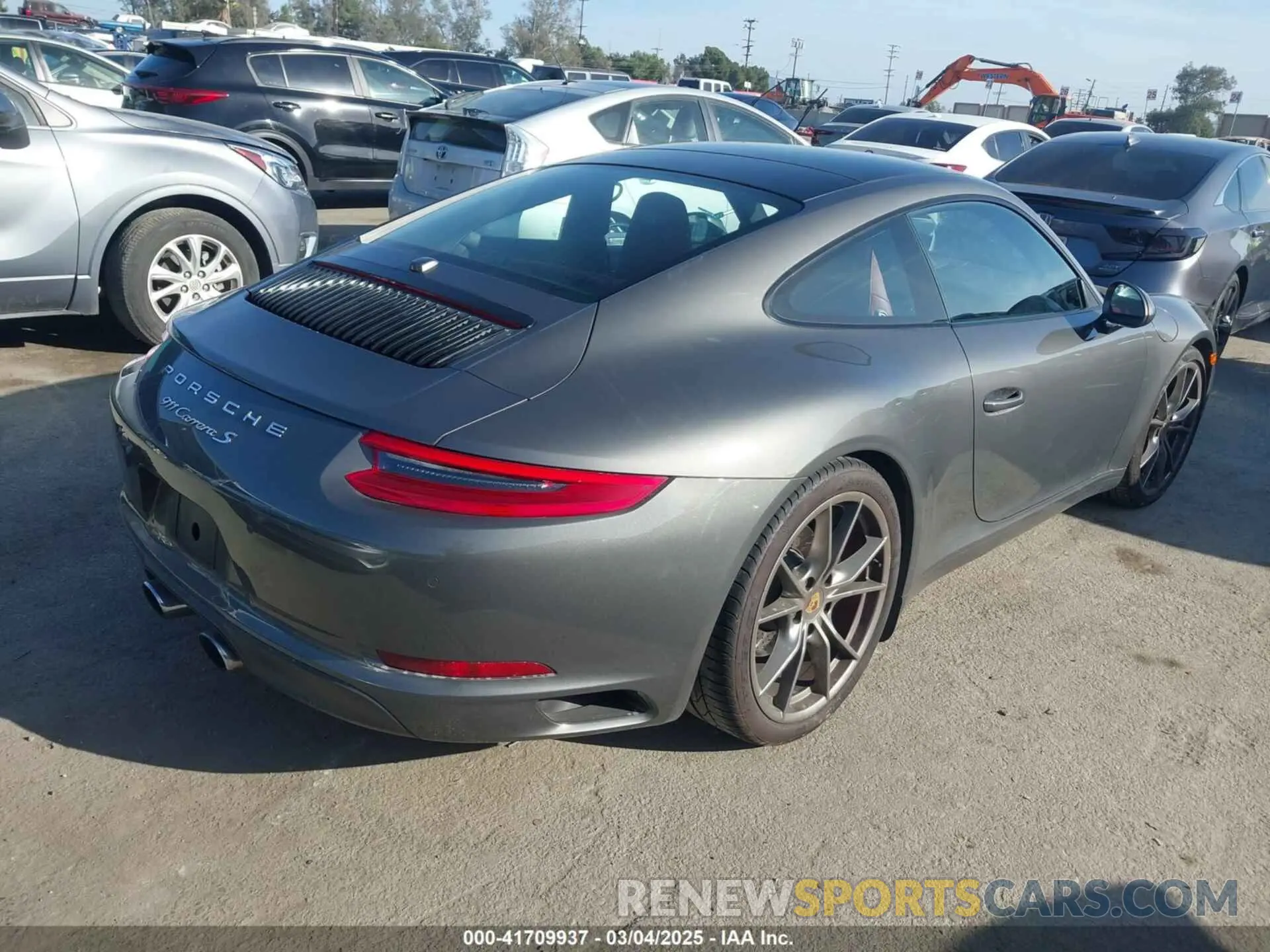 4 Photograph of a damaged car WP0AB2A90KS114837 PORSCHE 911 2019