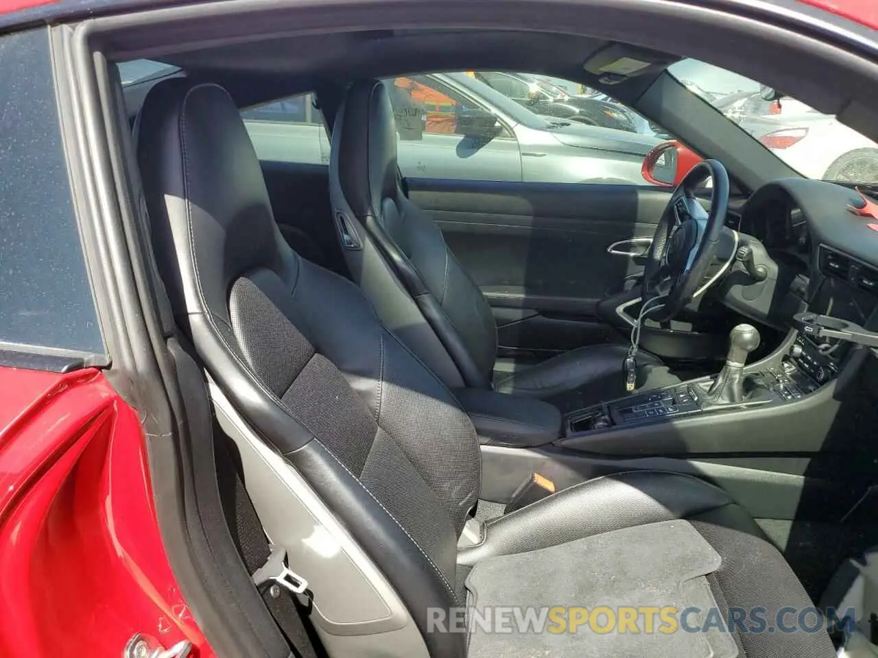 10 Photograph of a damaged car WP0AB2A94KS114811 PORSCHE 911 2019
